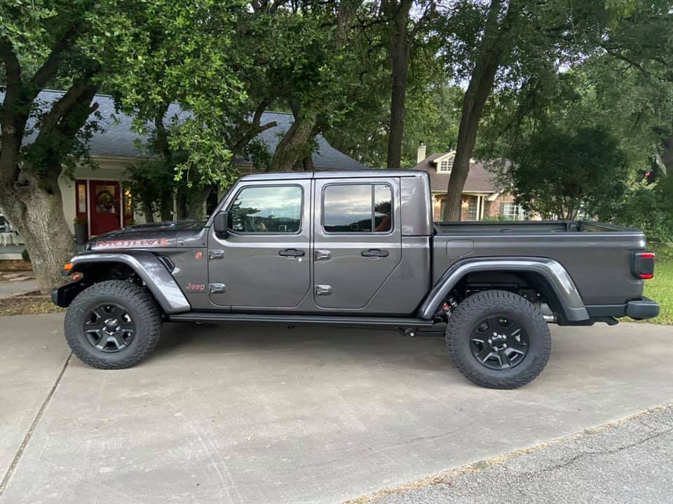 Jeep Gladiator MOJAVE Edition Gladiator JT Club 240289874_10100643633774925_2993862309188739924_n