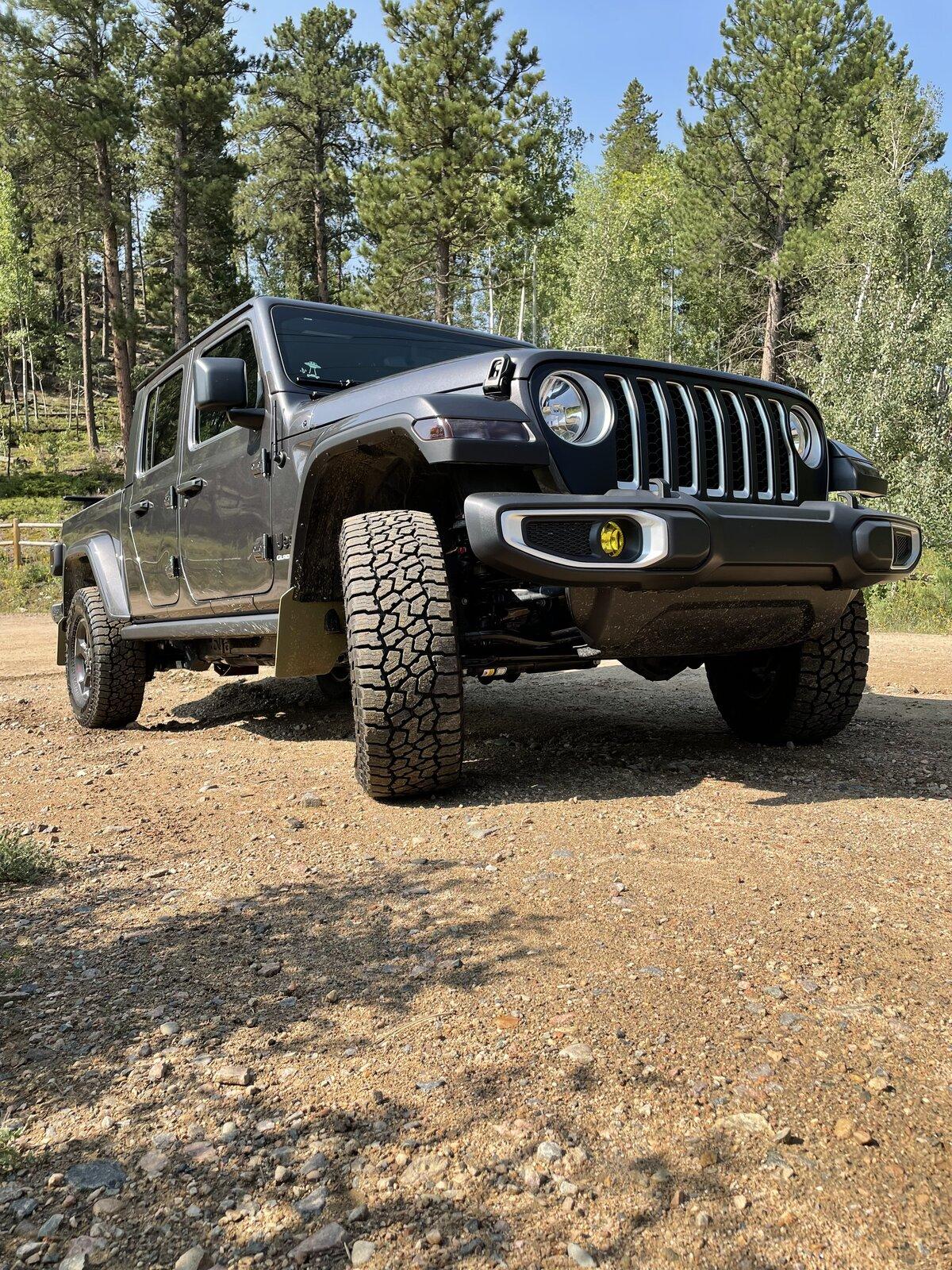 Jeep Gladiator Gladiator Glamour Shots 4D985411-2F73-43E1-9D1F-D6DD3E74072D