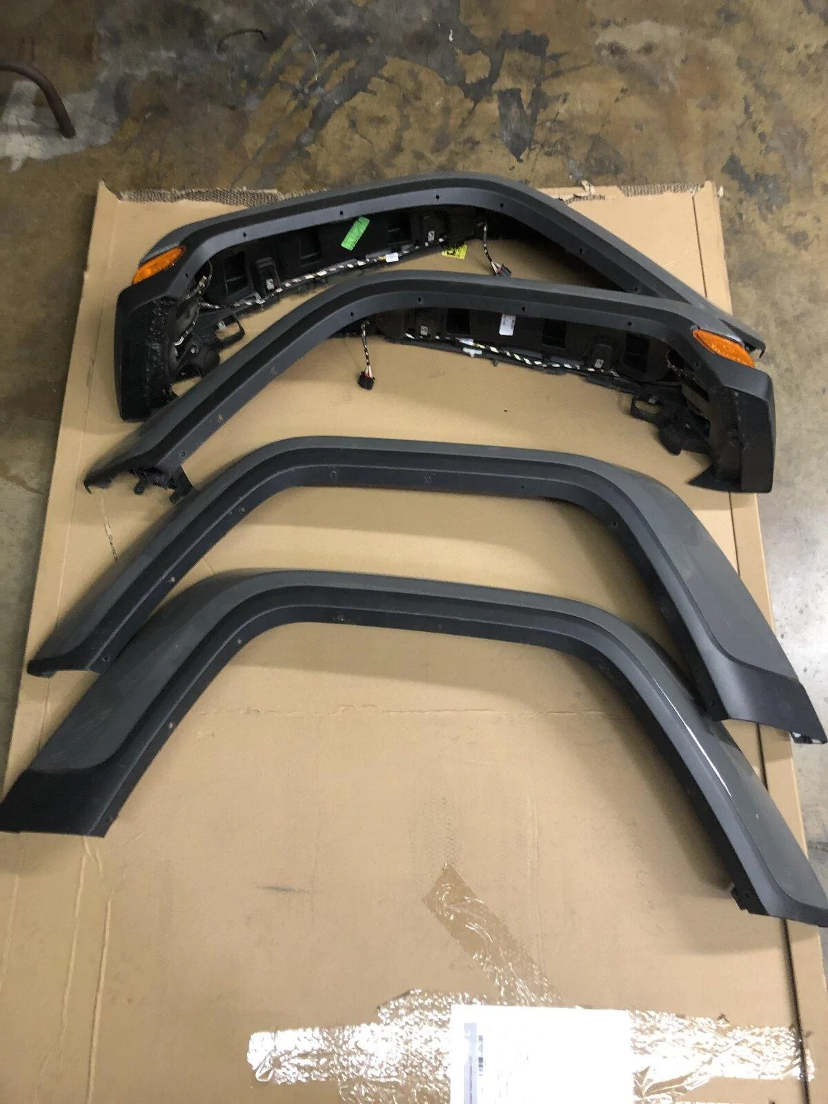 Jeep Gladiator Sting Gray fenders IMG_1891