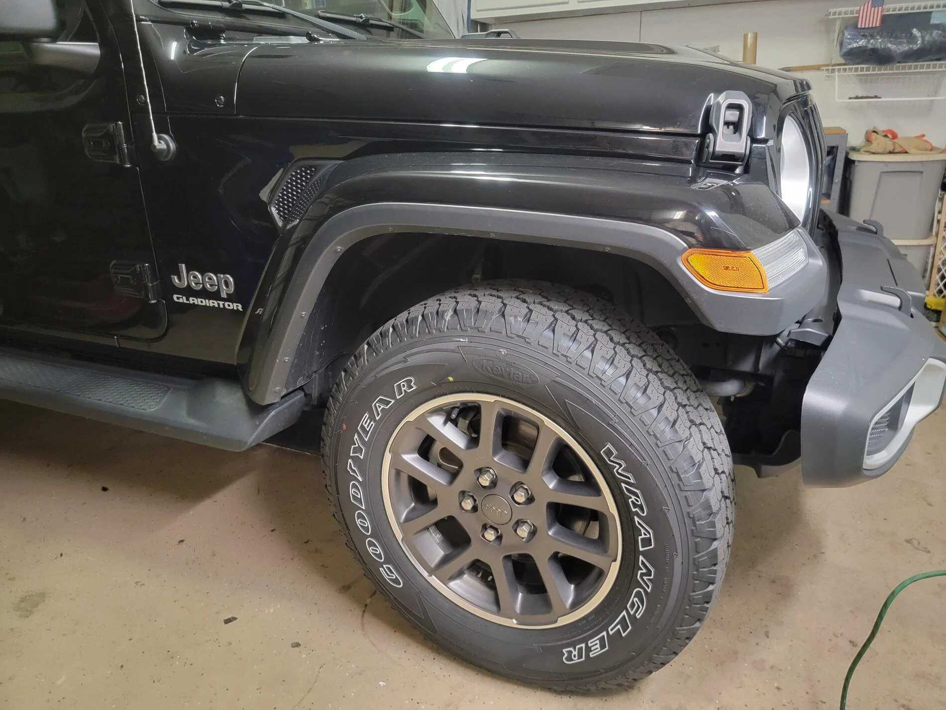 Jeep Gladiator White letter tires 20210821_210347