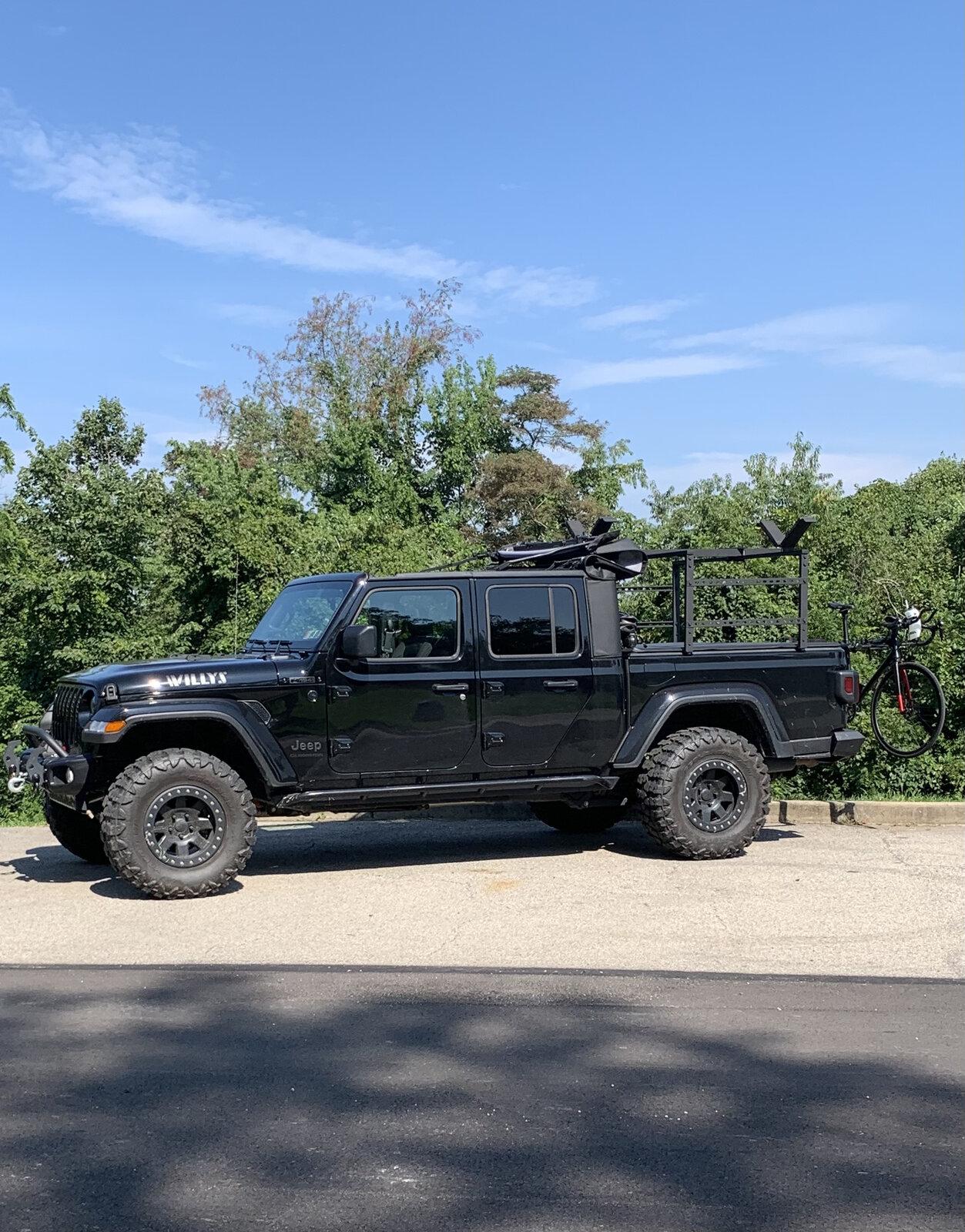 Jeep Gladiator Any runners or bikers on here 6D433AC2-84A1-4859-8C44-2678EB5CC9D6
