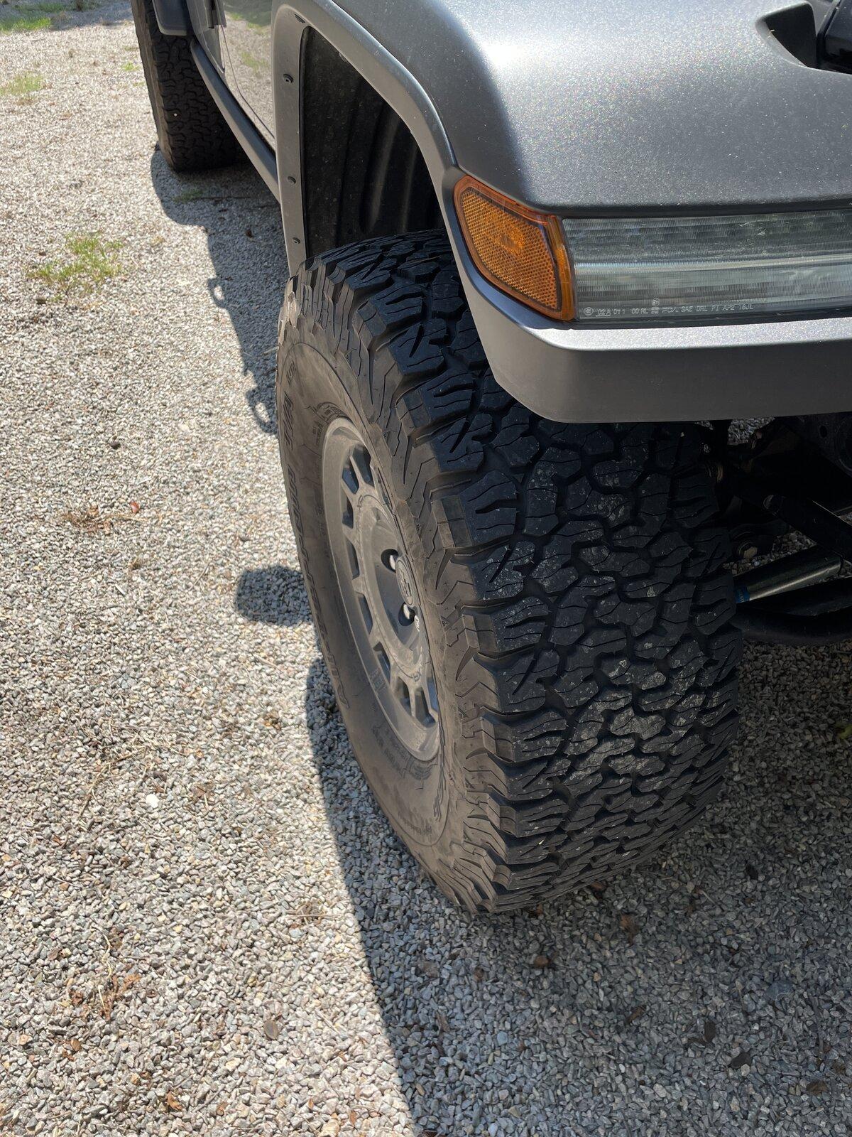 Jeep Gladiator Wheel backspacing and lifts image