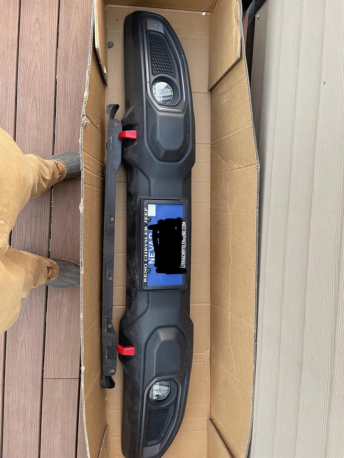 Jeep Gladiator Reno/Norcal Rubicon Bumper + LED Fog Lights F971B7E4-D992-466A-94DF-43DE6D37E4B0_1_201_a