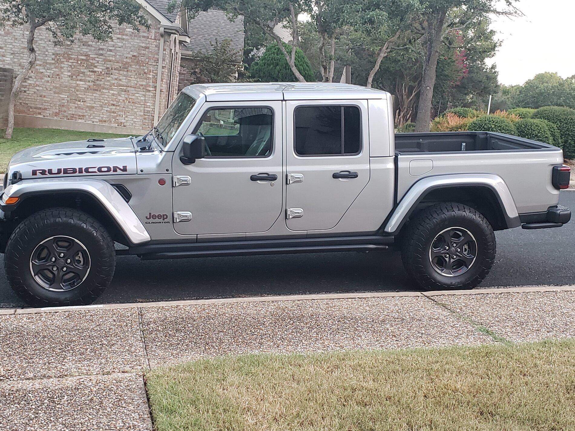 Jeep Gladiator JTR upsize to 35" no lift 20210822_195606