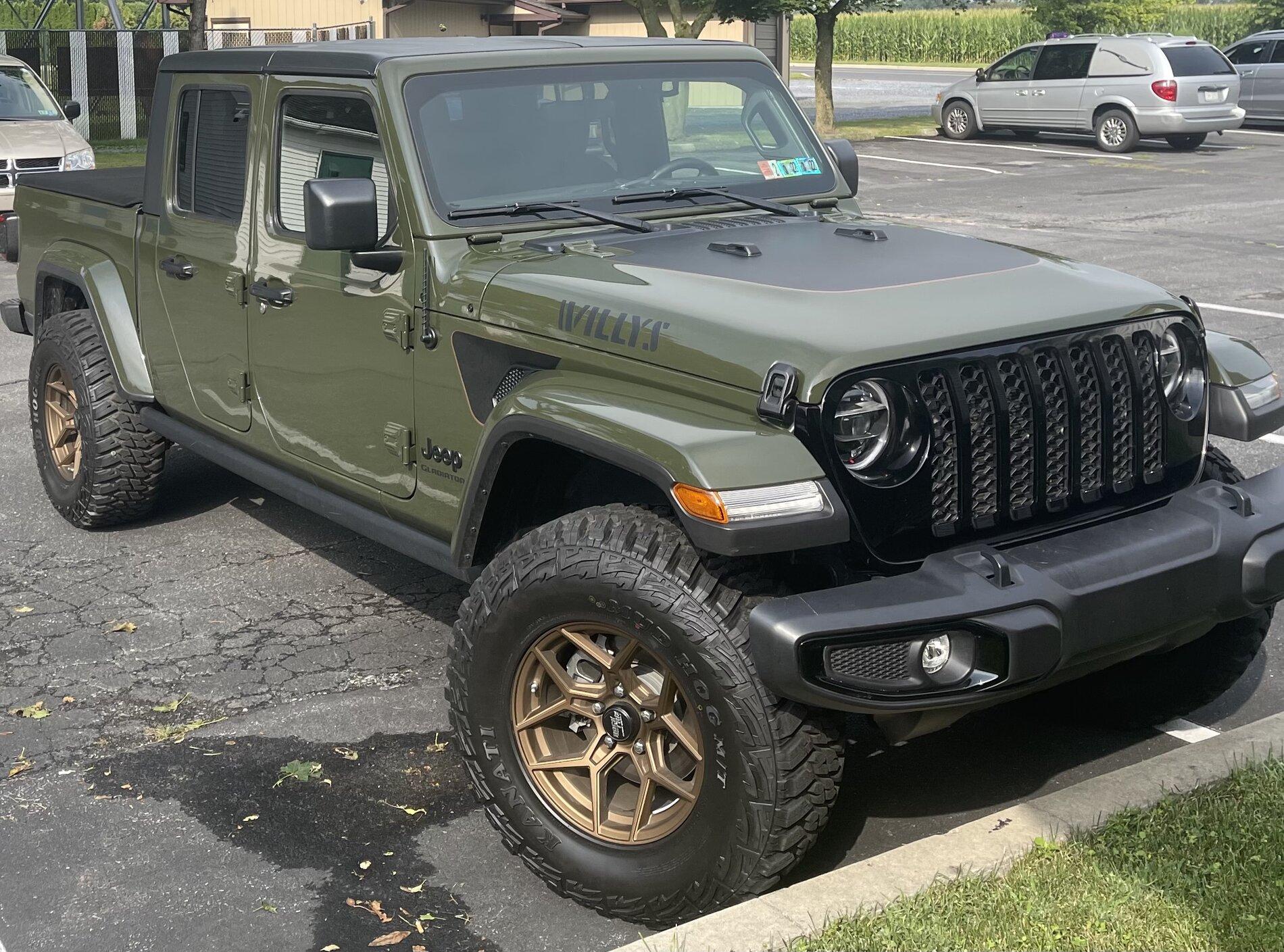 Jeep Gladiator SARGE GREEN Gladiator club 688E6682-96F6-4EFF-BF50-63016933A853
