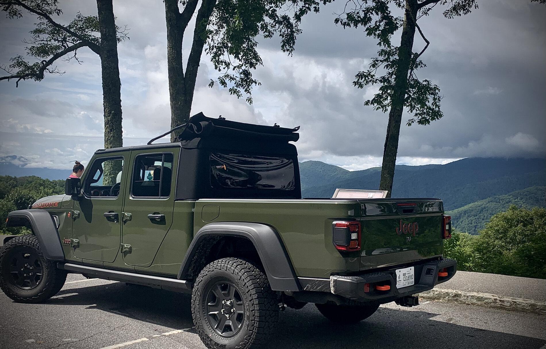 Jeep Gladiator SARGE GREEN Gladiator club B9078D81-5CD0-4DF2-9D38-9351F6F8A54B
