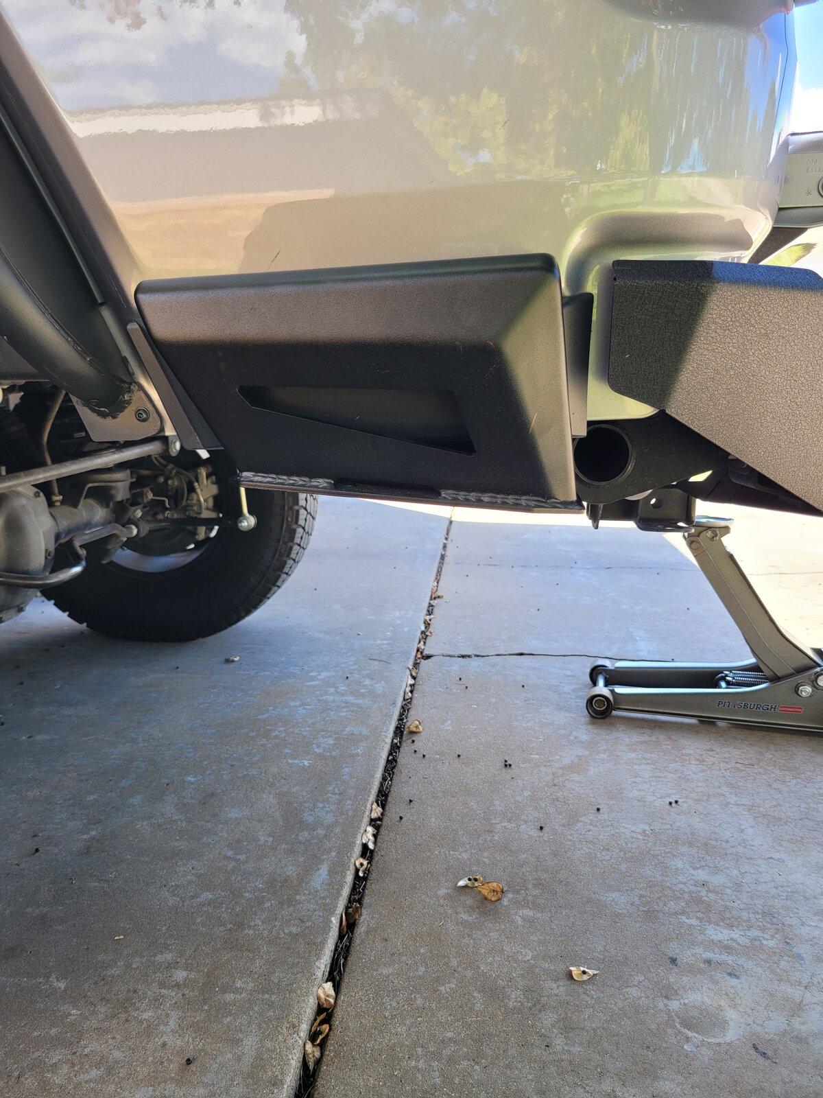 Jeep Gladiator my experience with LOD bedside sliders 20210823_164339
