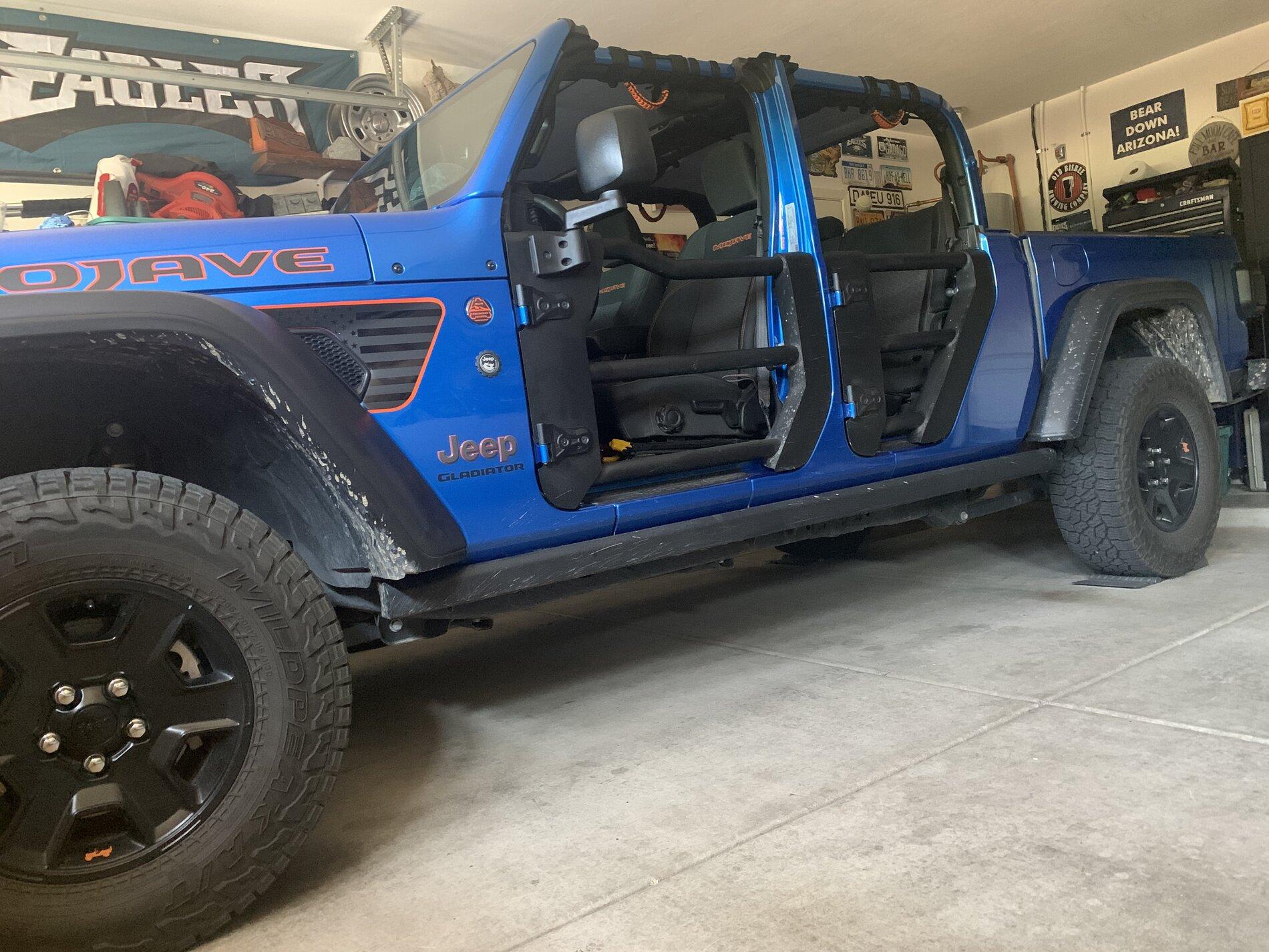 Jeep Gladiator HYDRO BLUE PEARL Gladiator JT Club AA9D3690-B4A7-4FA6-B272-7E93F62A89B2