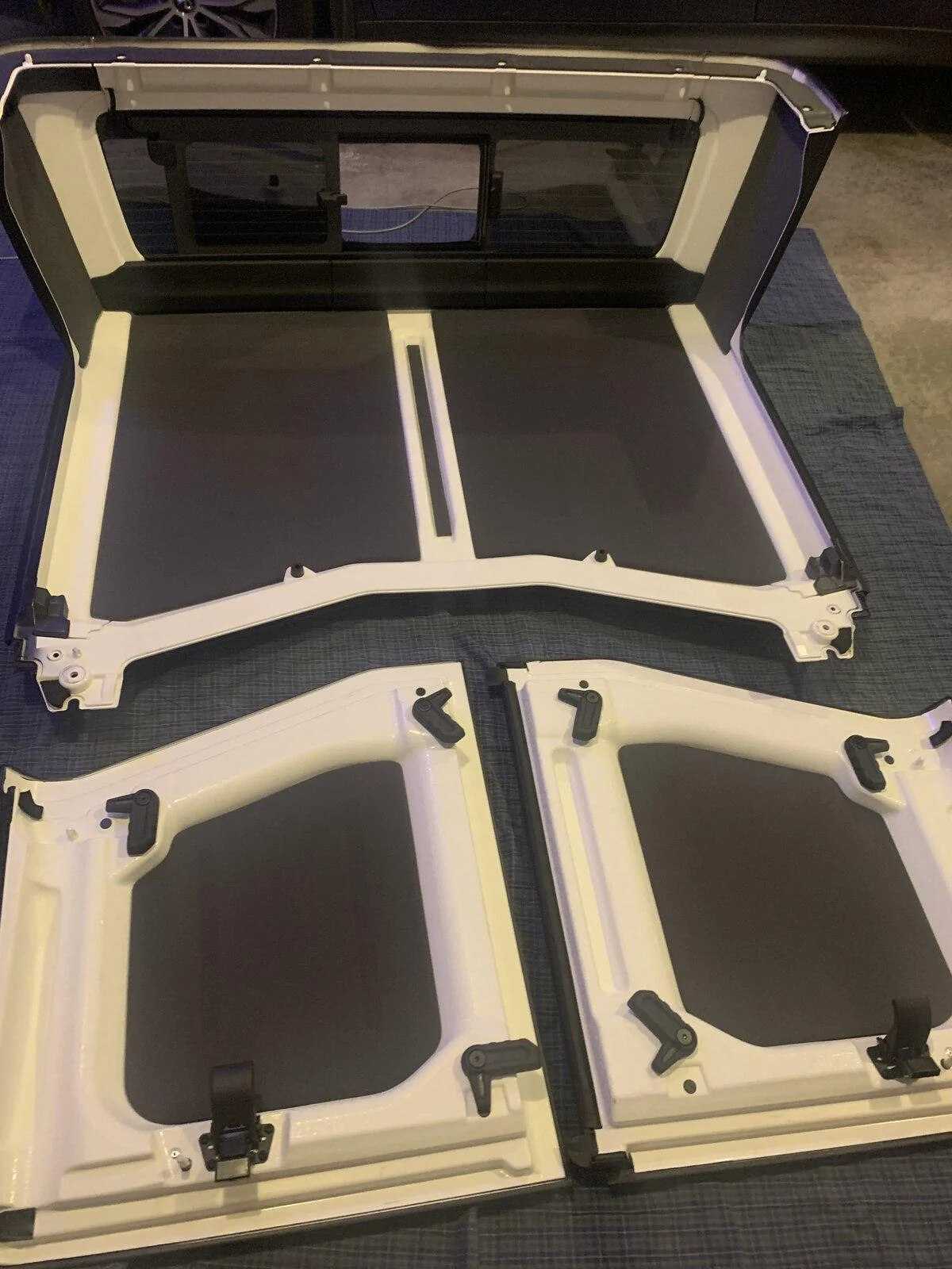 Jeep Gladiator Hothead headliner install and review... 5050D18D-C8FA-4BE0-AB7A-62E96443025D