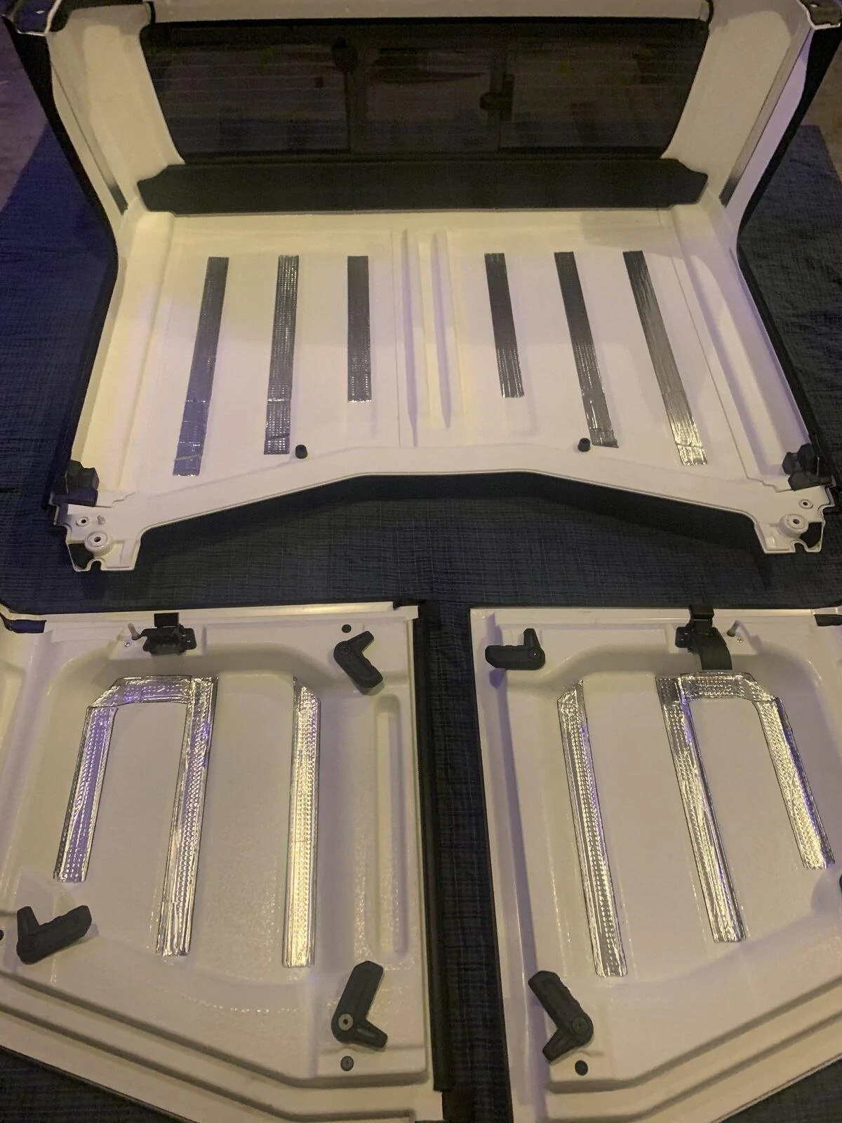 Jeep Gladiator Hothead headliner install and review... 677164E7-3BBA-4A01-9A78-08C2599B4C3A
