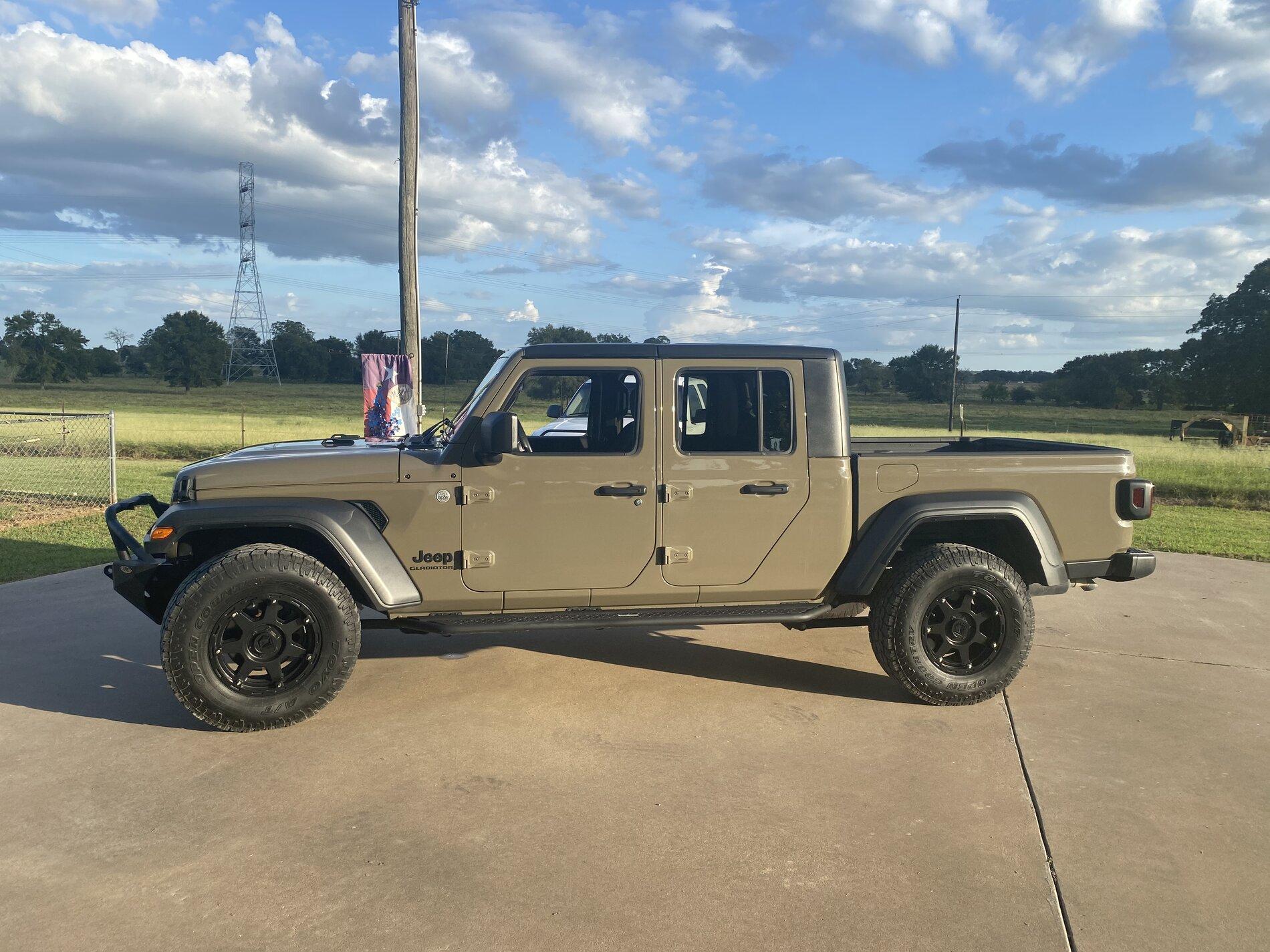 Jeep Gladiator Took Delivery of Your JT? Sign in Here! 3211704A-CEC2-4BC5-9D22-88B044B59876