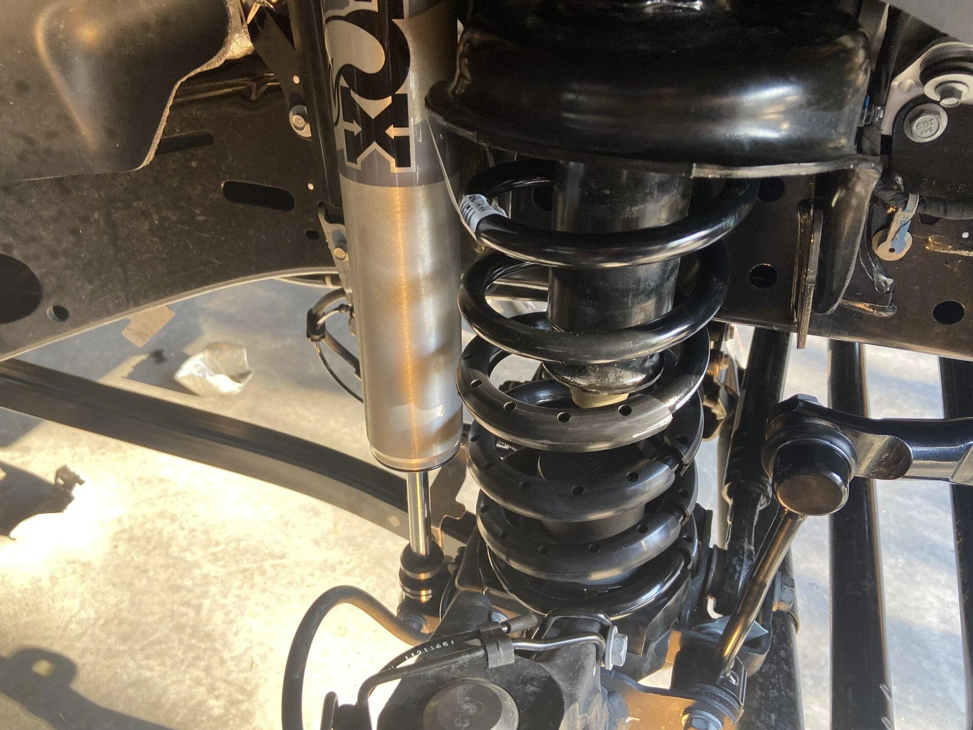 Jeep Gladiator Mopar 2" diesel lift kit install help IMG_2250