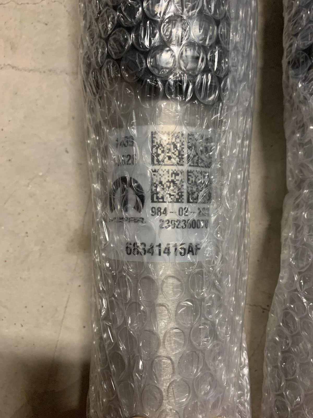 Jeep Gladiator RUBICON FOX SHOCKS OEM 68341415AF 68341383AF 471F4DBD-5D6E-4562-9A01-0FEE7407FB71