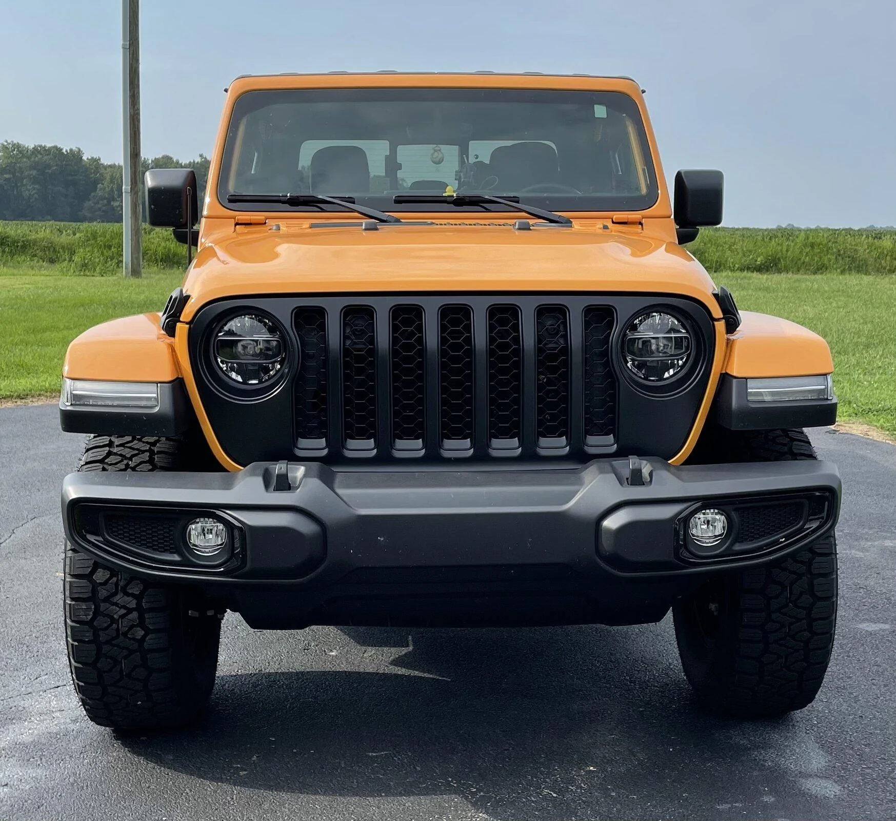 Jeep Gladiator Satin black grille swap complete D97D144A-E4A7-4A34-90E4-E3CB71B9CB9B