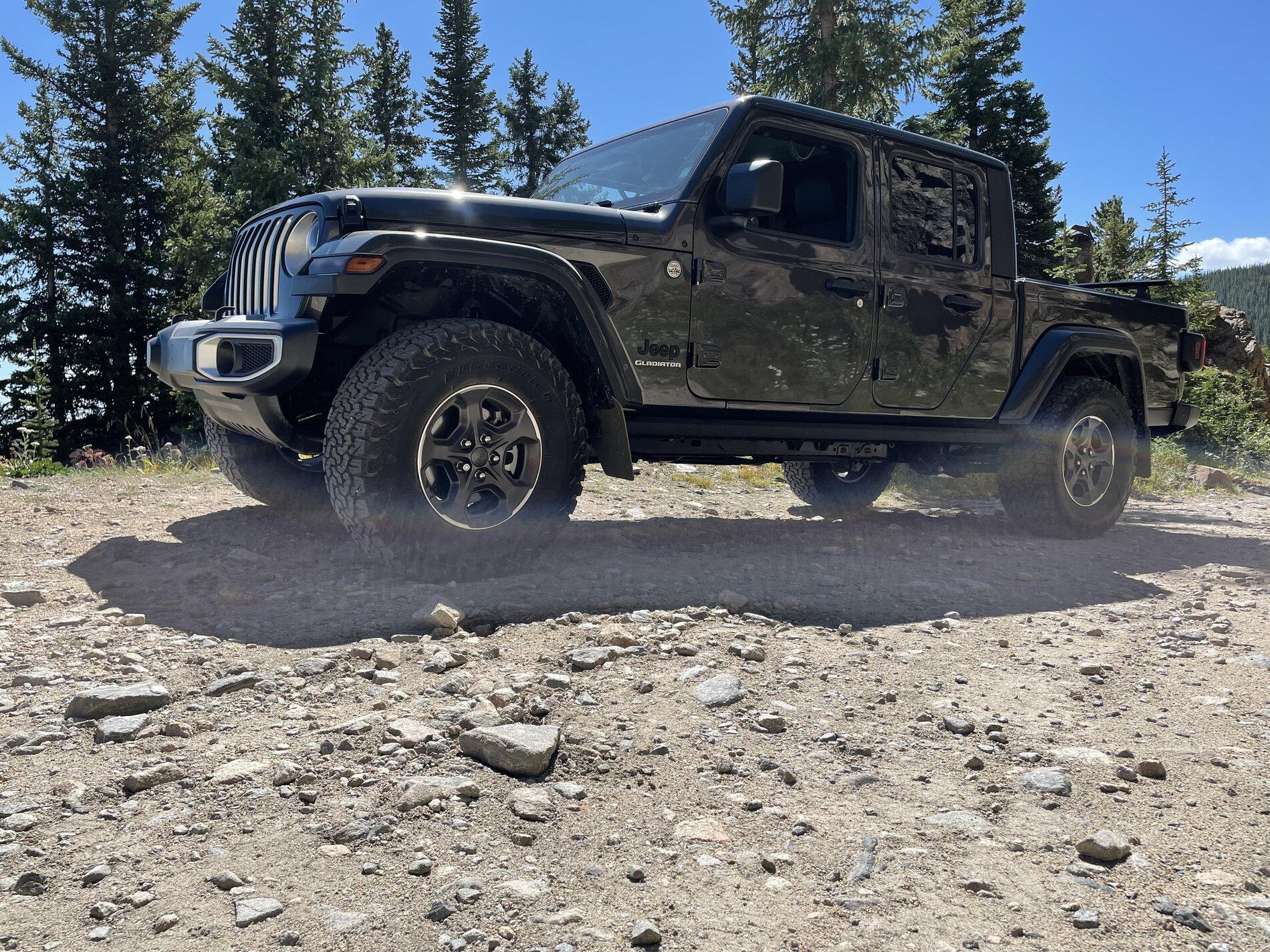 Jeep Gladiator Gladiator Glamour Shots A9A38EE5-9A61-4FDF-879D-B4CEB2197A1D