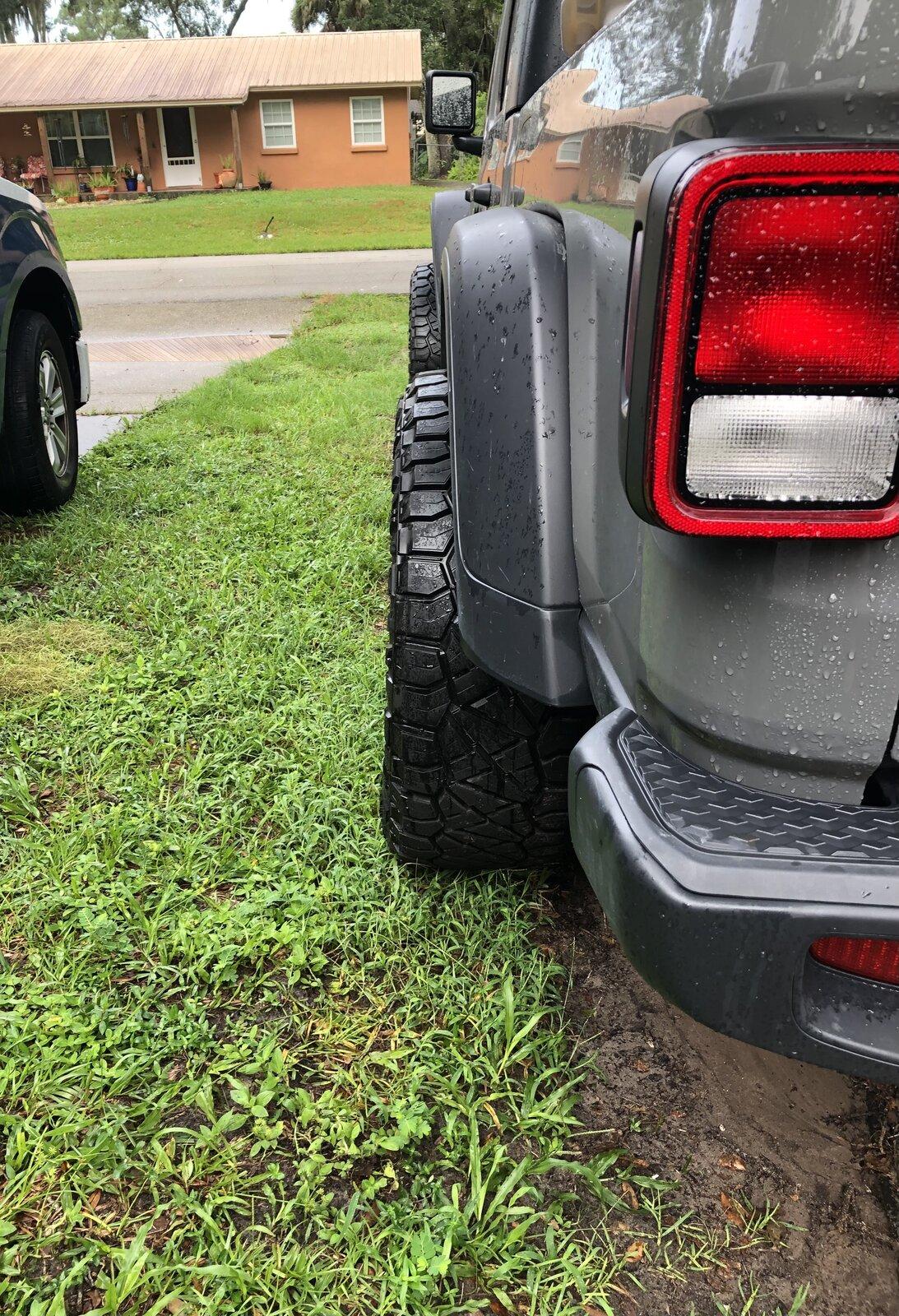 Jeep Gladiator Mojave 35 Wheel Advice IMG-6706