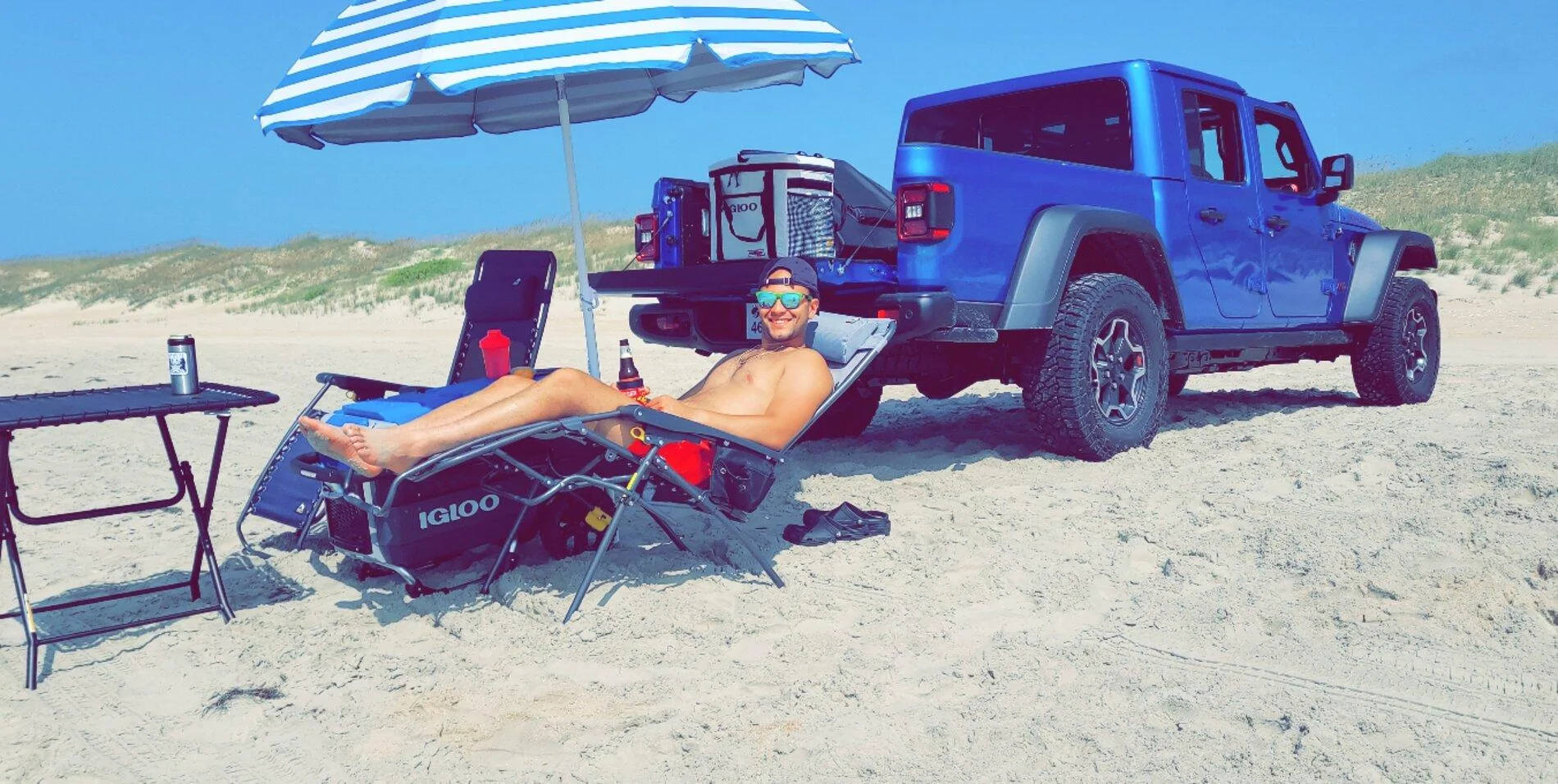 Jeep Gladiator OBX Camping and Beach Snapchat-214159021~2