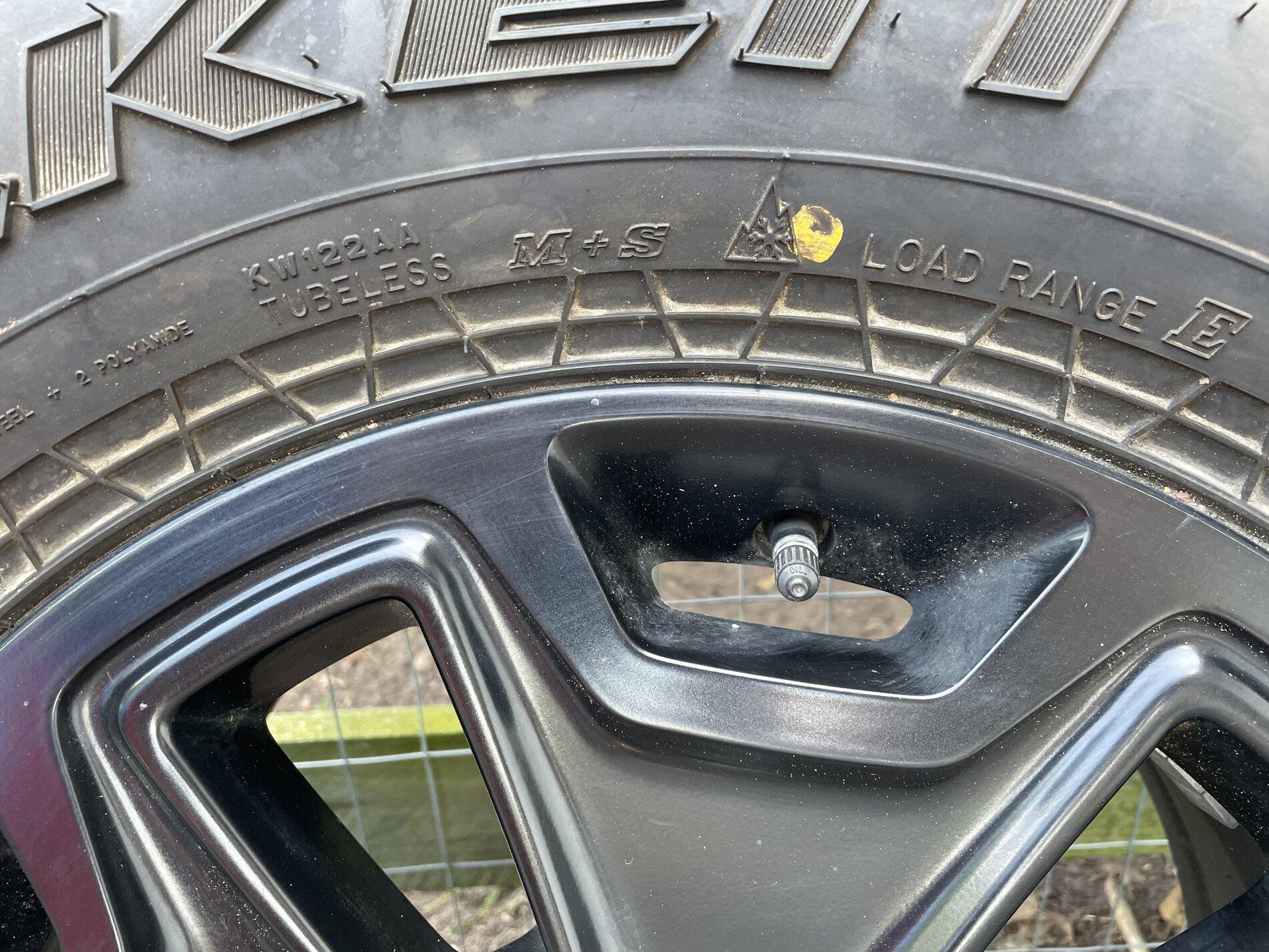 Jeep Gladiator Never used Falken wildpeak AT3w E rated 285/75r17 on 19’ rubicon rim FC940566-6C4A-4DA0-AE95-699AD66DA3AD