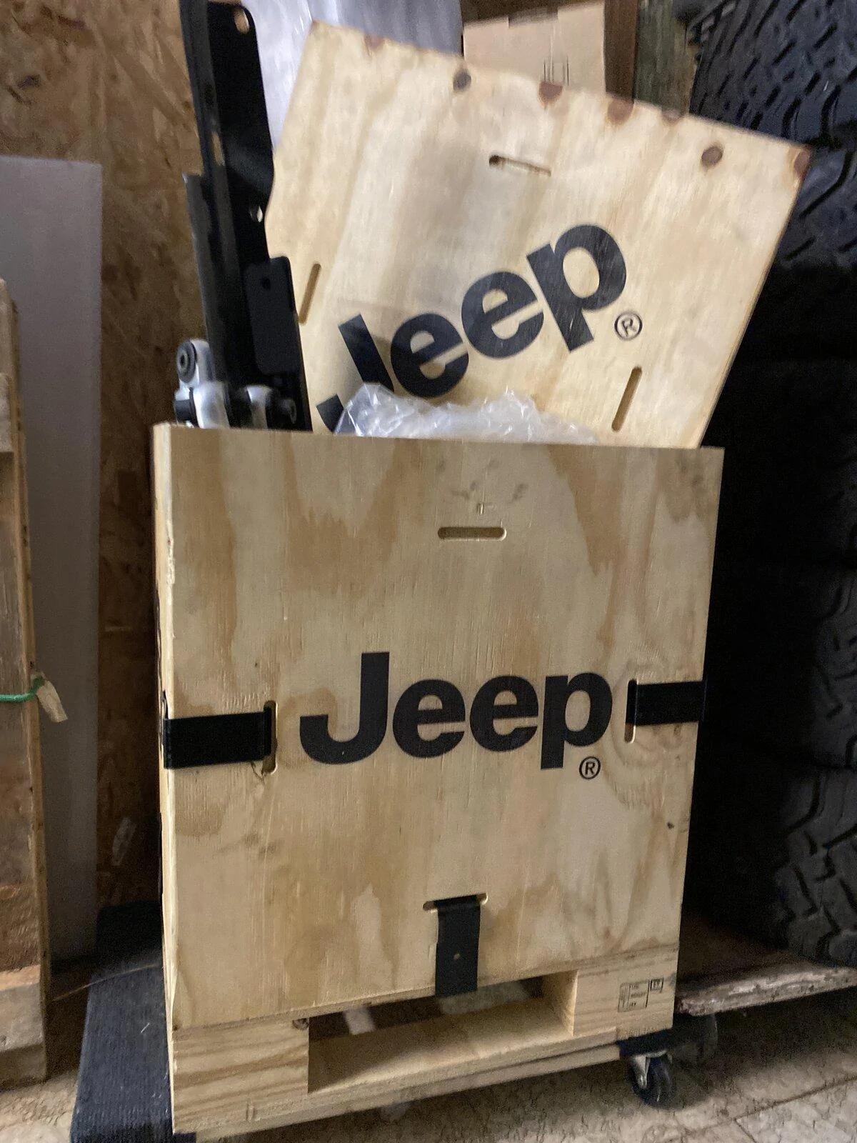 Jeep Gladiator JTR stock suspension + 5mt tires imag