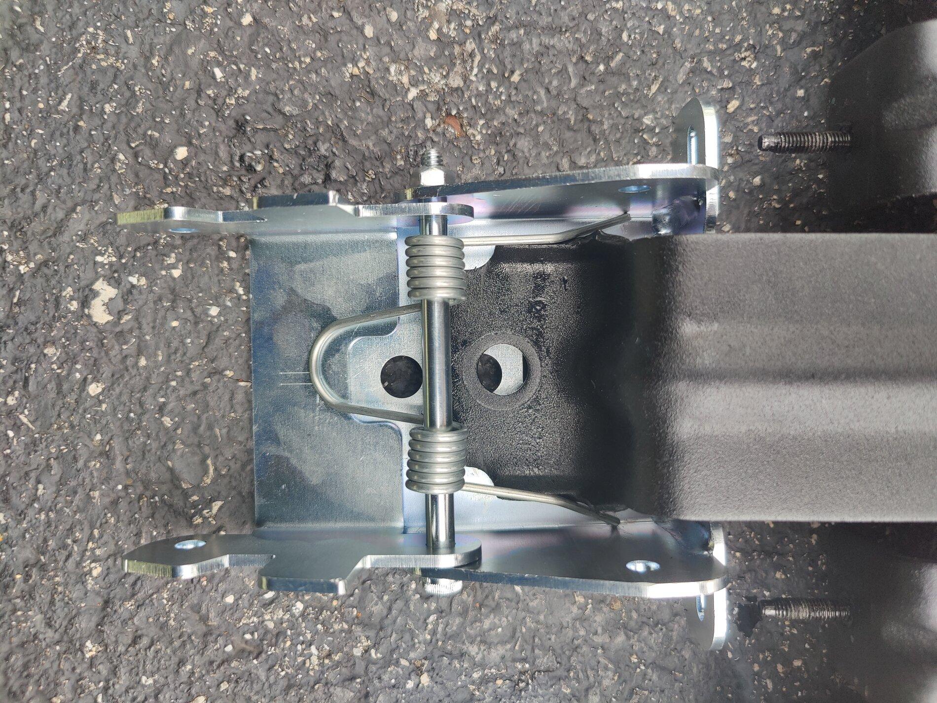 Jeep Gladiator Hide a step not fitting with stock rubi rails? IMG_20210828_150032