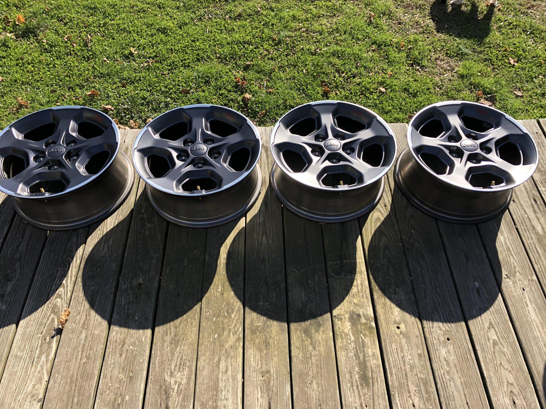 Jeep Gladiator Rubicon Rims 8FE7BC64-ED6F-4E2B-B8F9-5E6B8FFF8FFC
