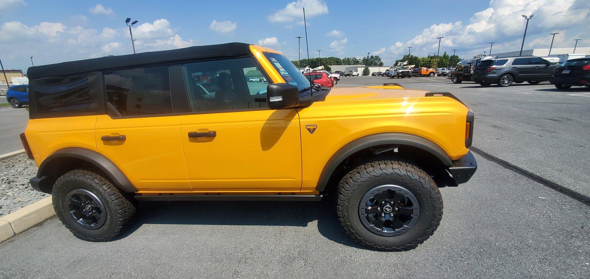 Jeep Gladiator 2021 Bronco 20210828_132901