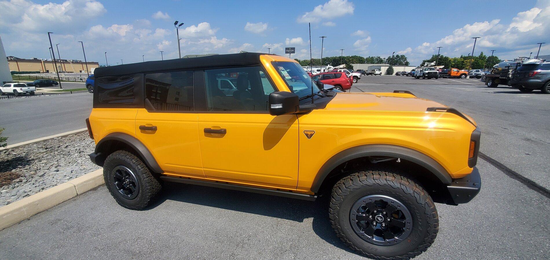 Jeep Gladiator 2021 Bronco 20210828_132838