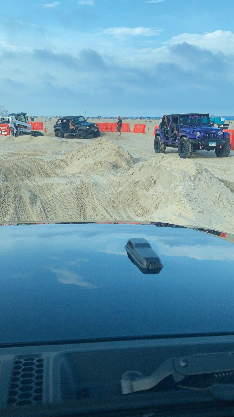 Jeep Gladiator Ocean City Jeep Week 9C4567FF-D543-49FE-B9B6-D23453456BDF