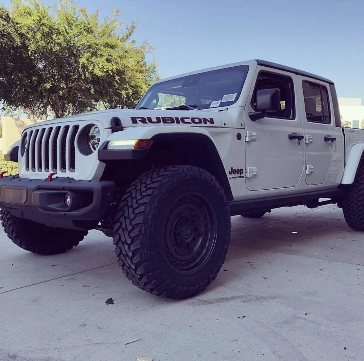 Jeep Gladiator BRIGHT WHITE Gladiator JT Club AB1C50F4-4F2F-4A16-B27E-BE30C64C966D