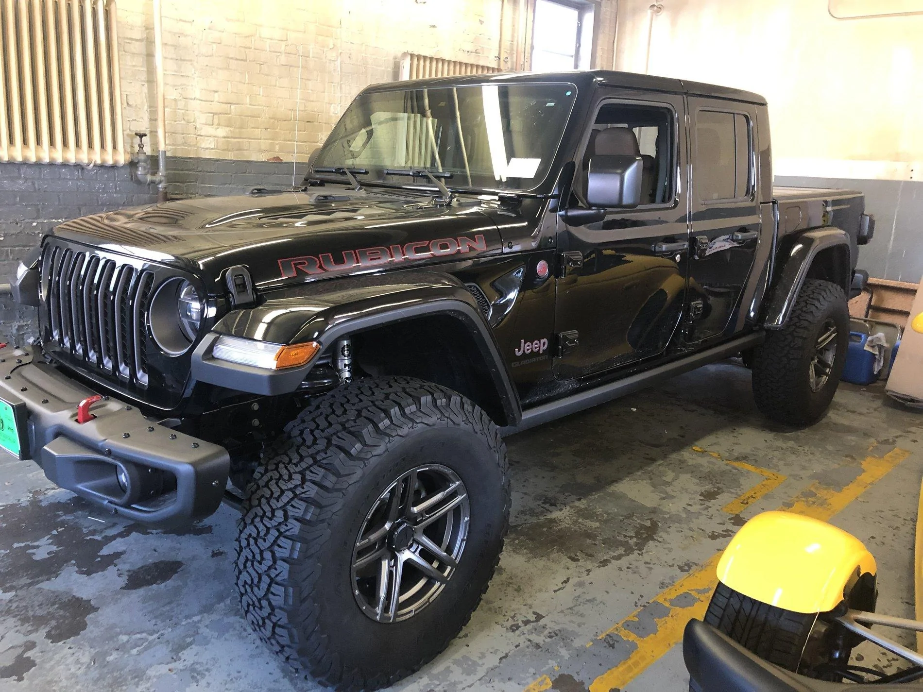 Jeep Gladiator Gladiators on Mopar 2" Lift Kit IMG_3473