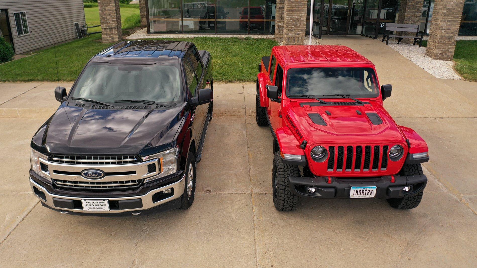 Jeep Gladiator LAUNCH EDITION Gladiator JT Club 7C84BEB8-B560-426E-BF96-87EA9A07BA91