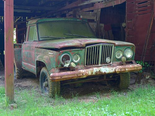 Jeep Gladiator Who steps into and out of their vehicle the same way? 30faa5fac1d38837f0218344d1d19c8a--jeep-shop-jeep-gladiator