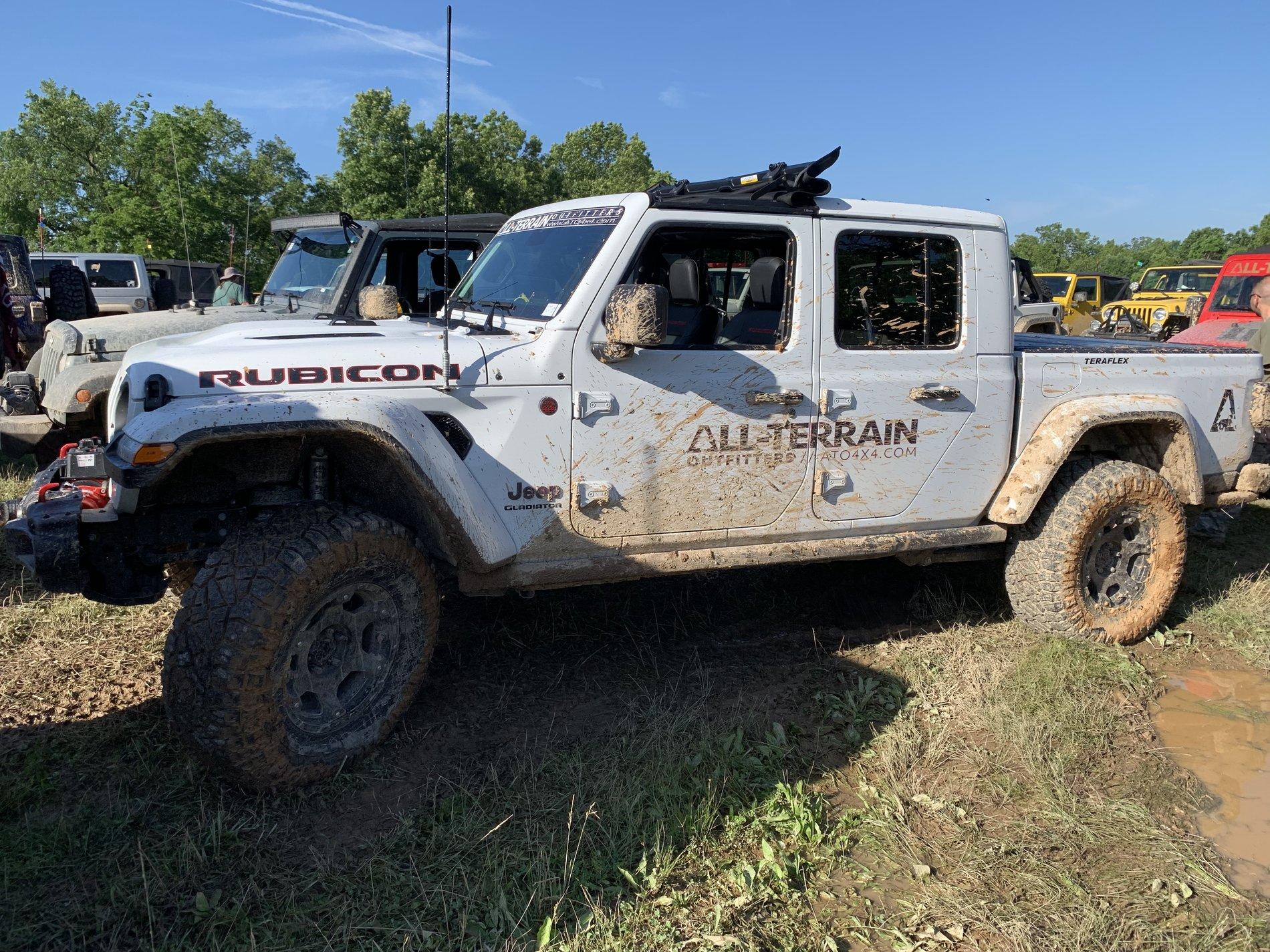 Jeep Gladiator 2020 Gladiator at Jeep Jamboree 70A4D40A-2738-4CA0-90C7-F221498512E1