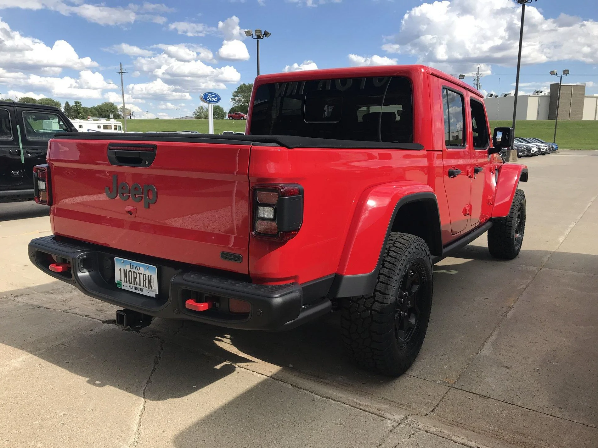 Jeep Gladiator FIRECRACKER RED Gladiator JT Club B6EB3C2D-9657-458C-9BD4-417BDE624D53