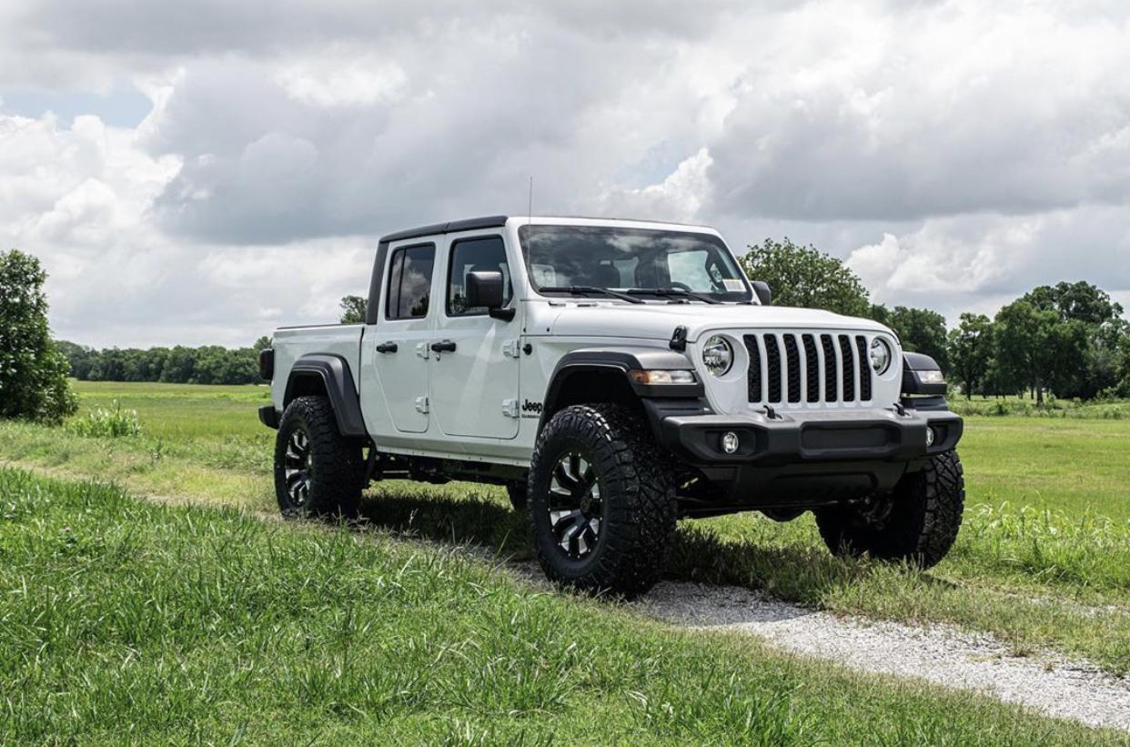 Jeep Gladiator BRIGHT WHITE Gladiator JT Club F9AD0D6B-FE12-4F0B-8130-22FC2A880380