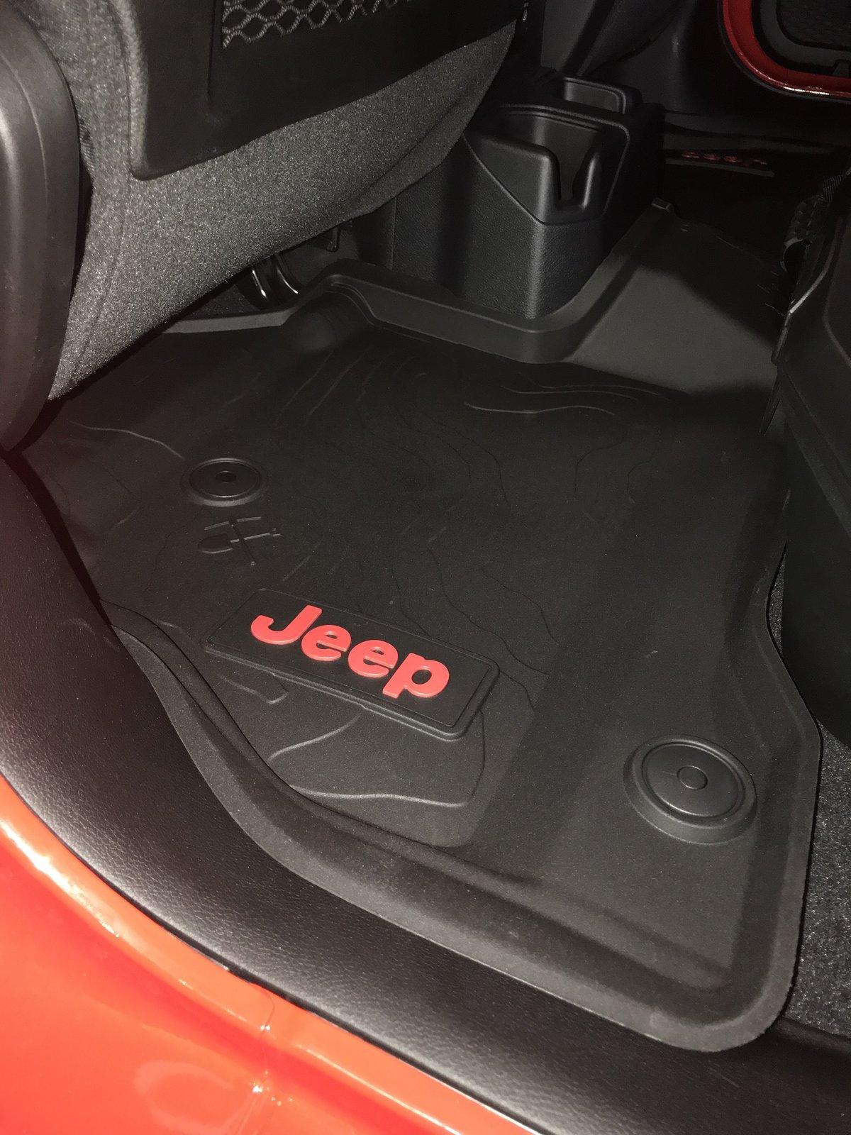Jeep Gladiator Glad Grandpa Firecracker Red LE Build 791A1D37-1FBD-4D86-AB43-E646ADF940F0