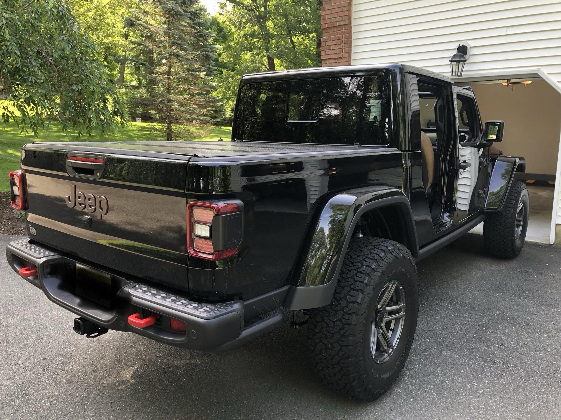 Jeep Gladiator Gladiators on Mopar 2" Lift Kit IMG_3503