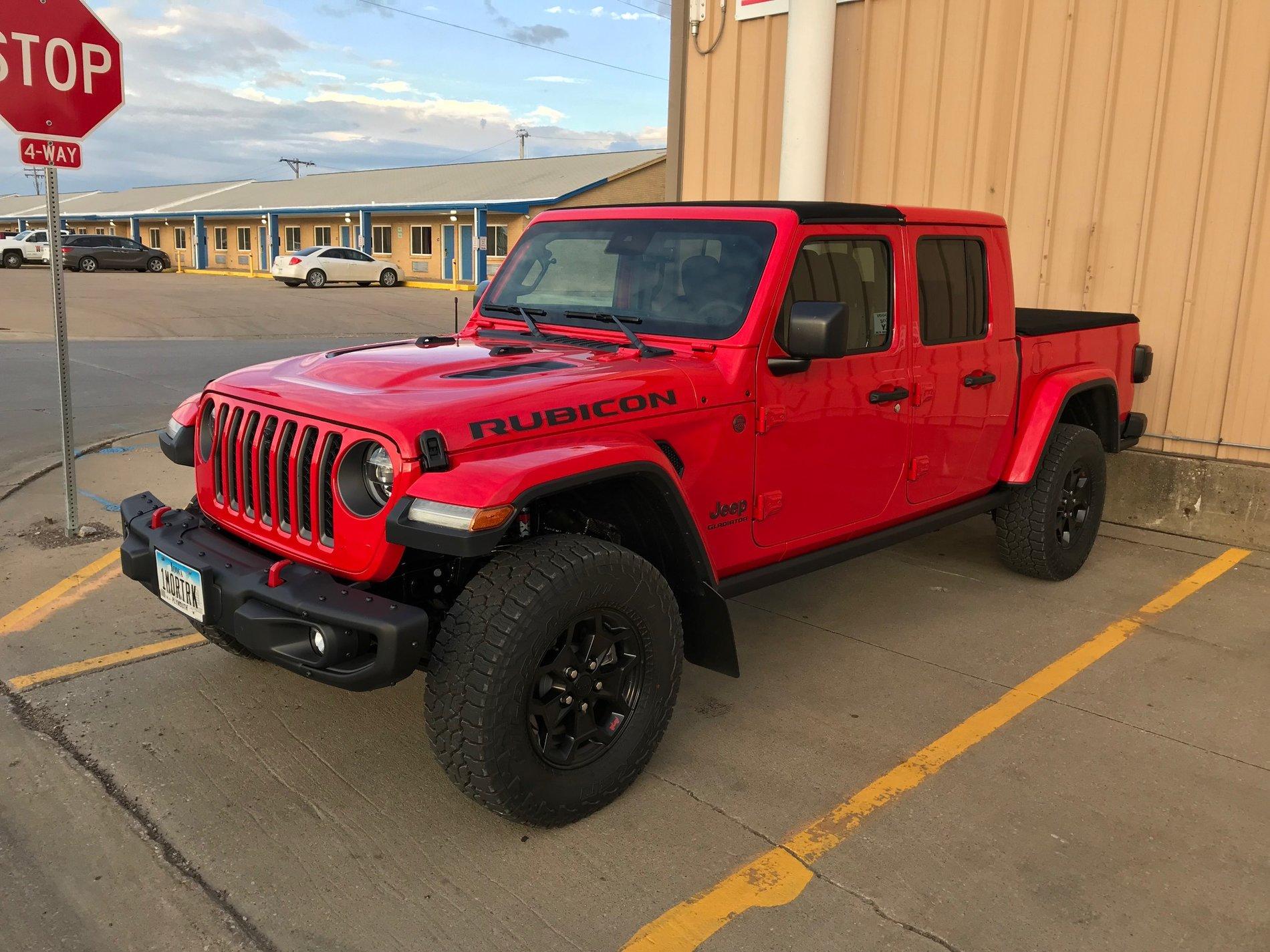 Jeep Gladiator FIRECRACKER RED Gladiator JT Club IMG_1055