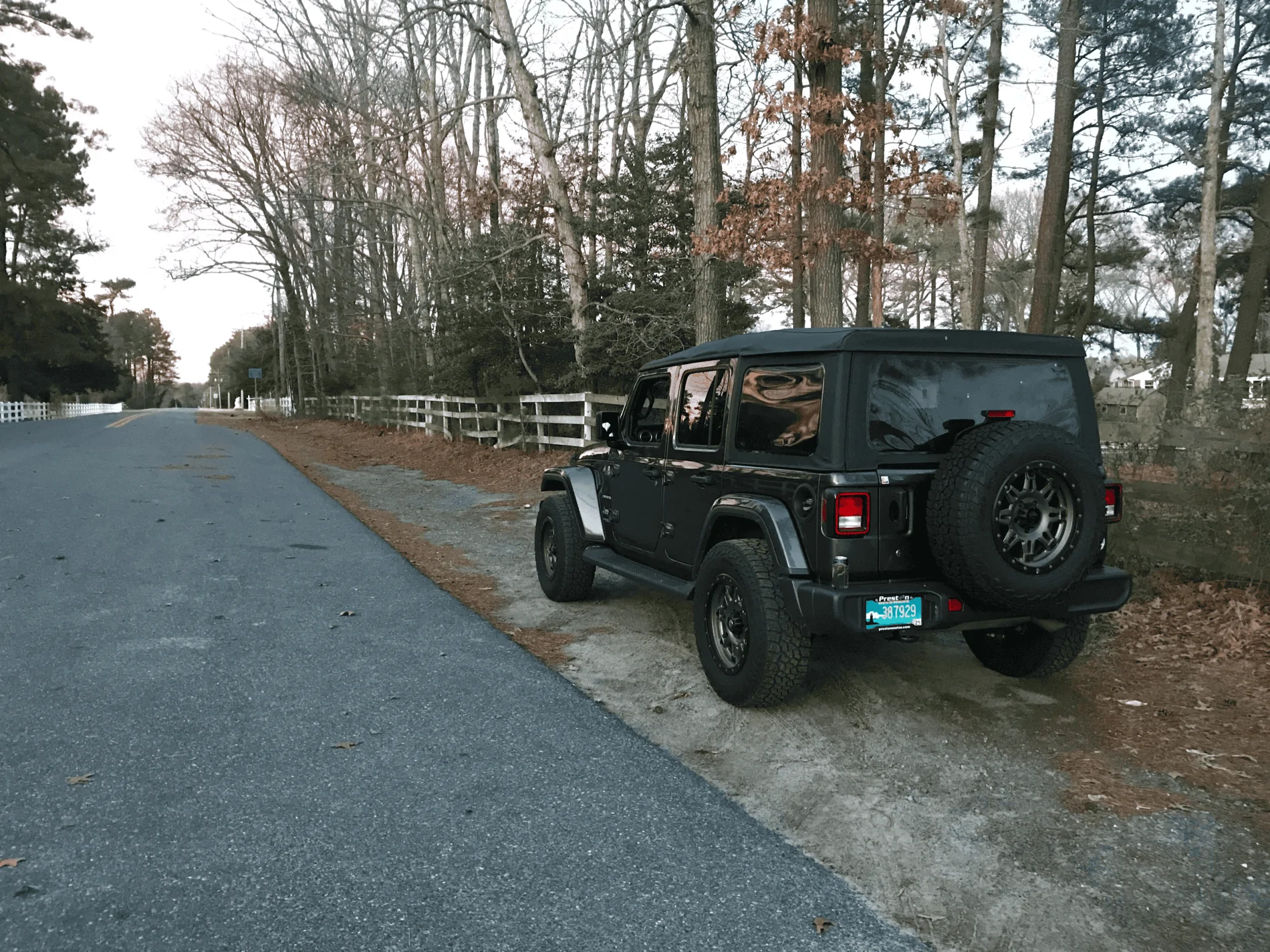 Jeep Gladiator bigger tires on unlifted Sport S upload_2019-6-14_13-14-47