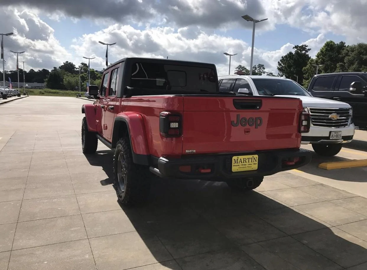 Jeep Gladiator FIRECRACKER RED Gladiator JT Club 1351081D-2F13-4BDE-B1F9-6C71FDFB42A8