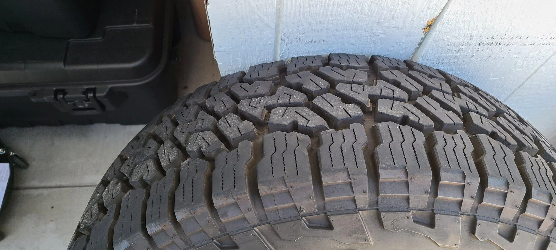 Jeep Gladiator Rubicon 4 wheel and tires 20210820_133036
