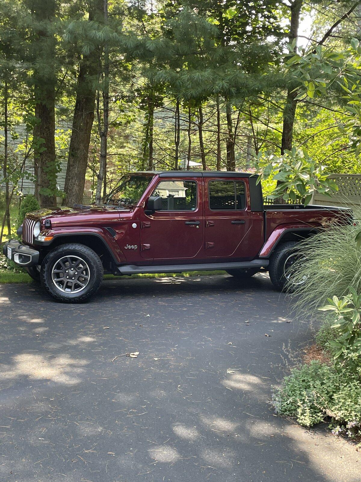 Jeep Gladiator -- 2020+ Gladiator Picture Game -- C9B1B7A9-CD12-4A93-A867-216B0A917610
