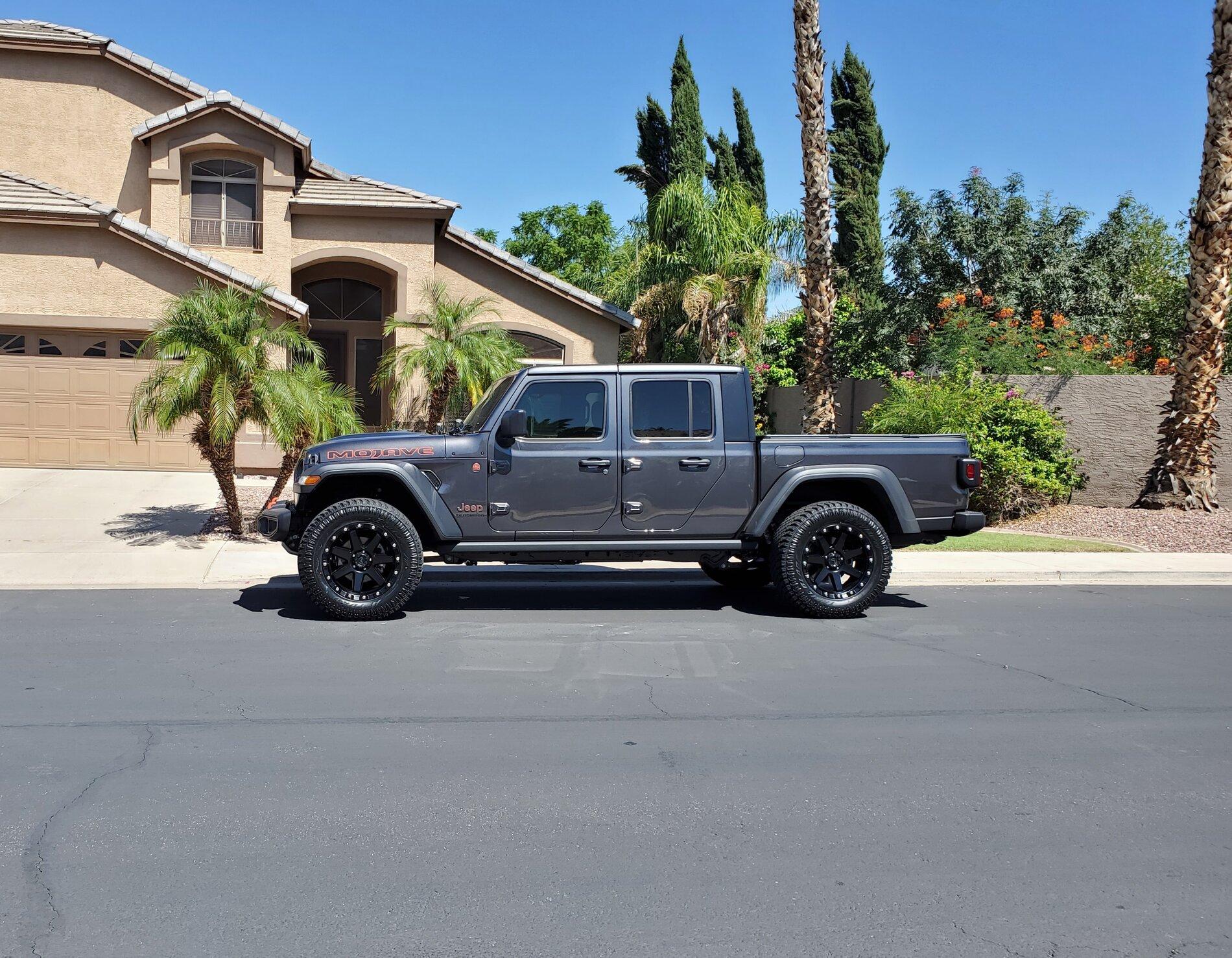 Jeep Gladiator GRANITE CRYSTAL JT Gladiator Club MojaveWheels