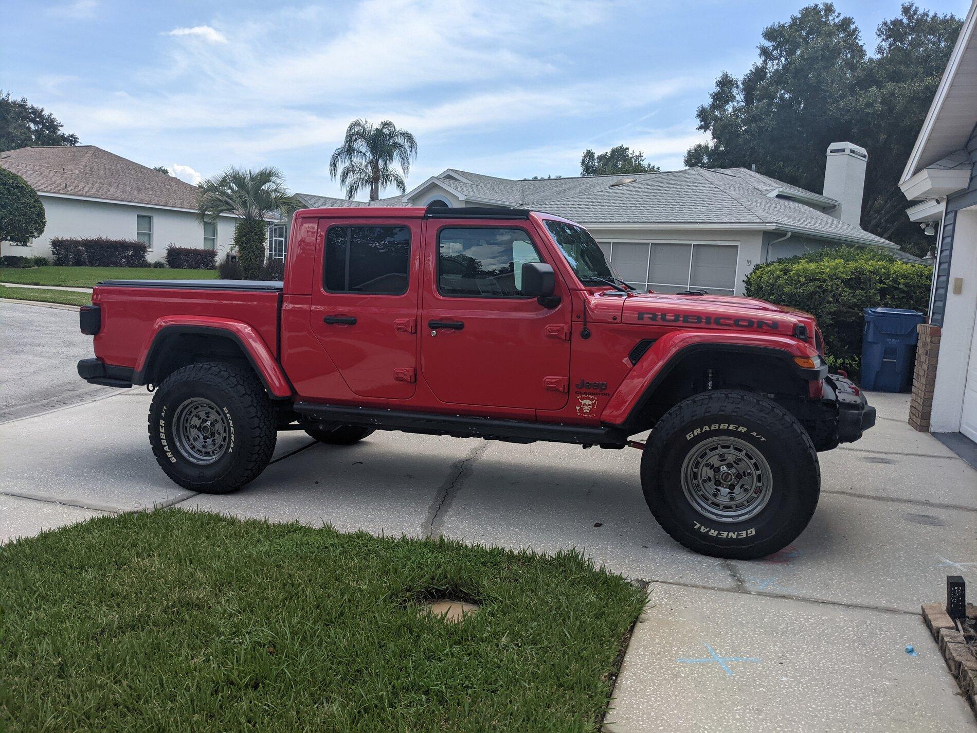 Jeep Gladiator 21 Gladiator Rubicon with 33s - lift? PXL_20210830_183938337
