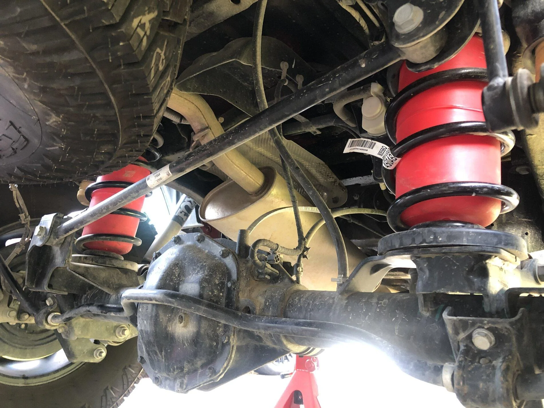 Jeep Gladiator AirLift rear bag system - info you need to know 1DC3752E-0B38-4362-A94C-033EFC16EA60