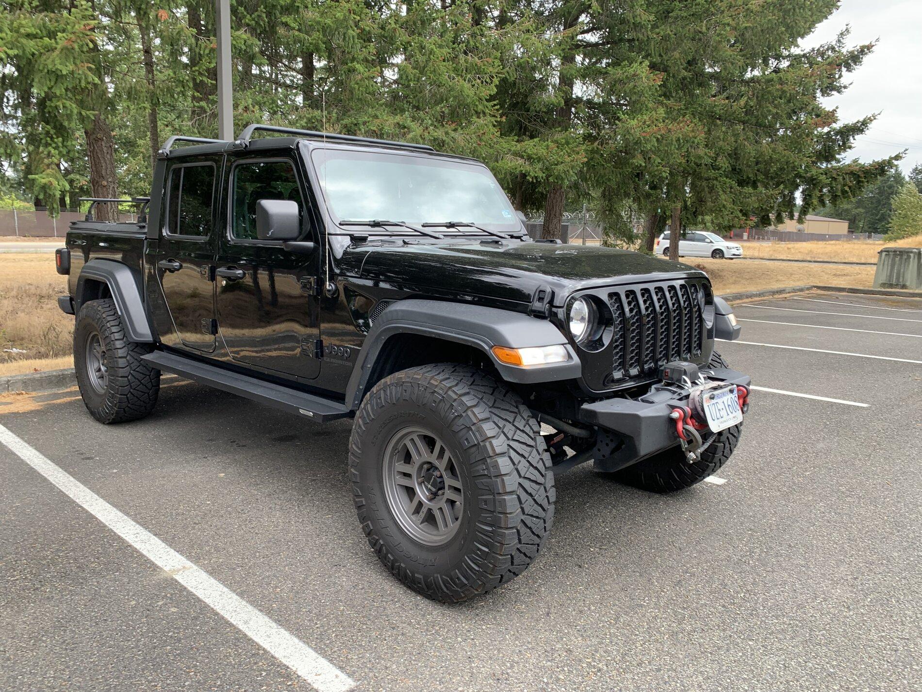 Jeep Gladiator 2020 Gladiator Sport S w/ MODS IMG_1125