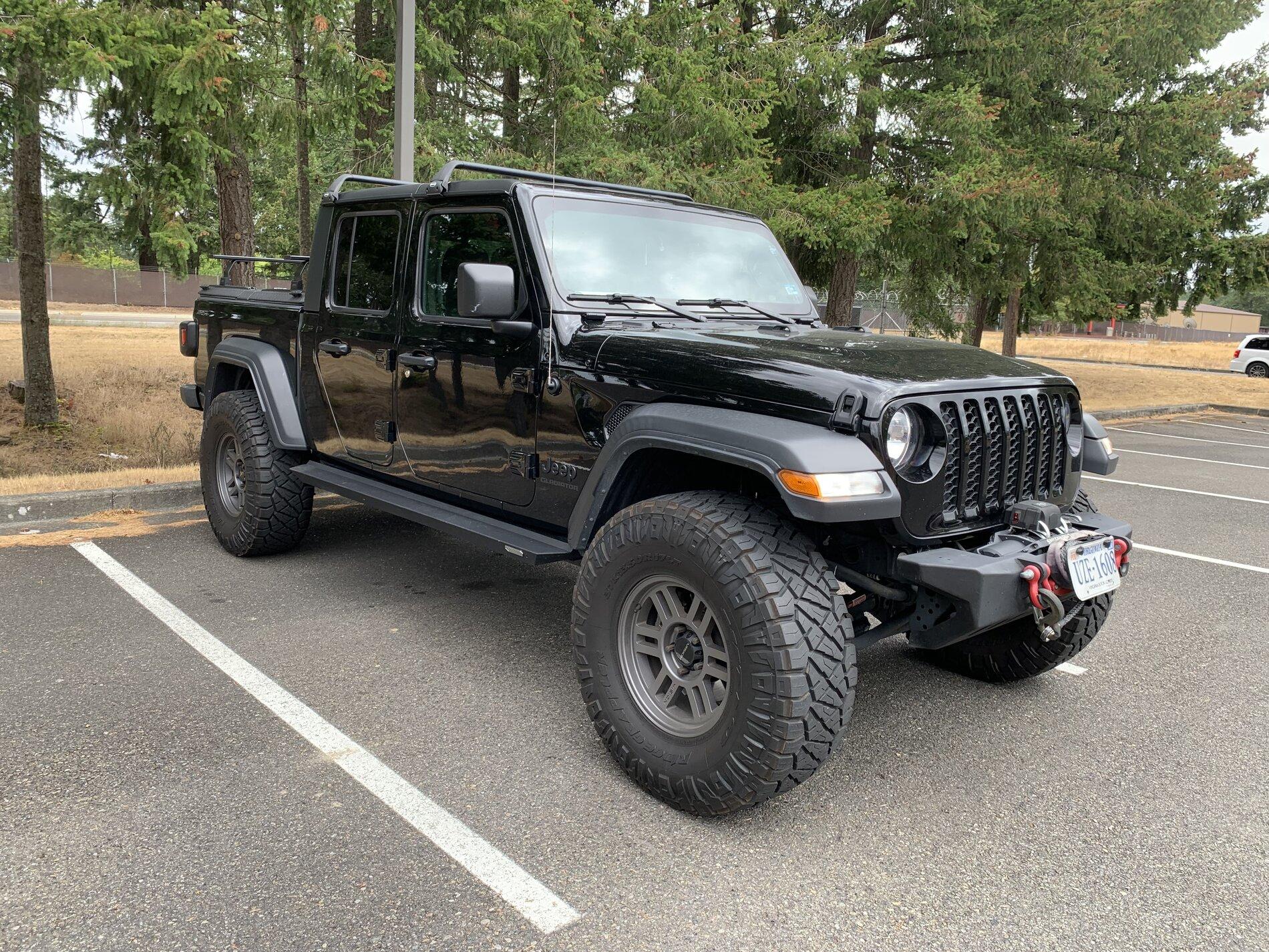 Jeep Gladiator 2020 Gladiator Sport S w/ MODS IMG_1126