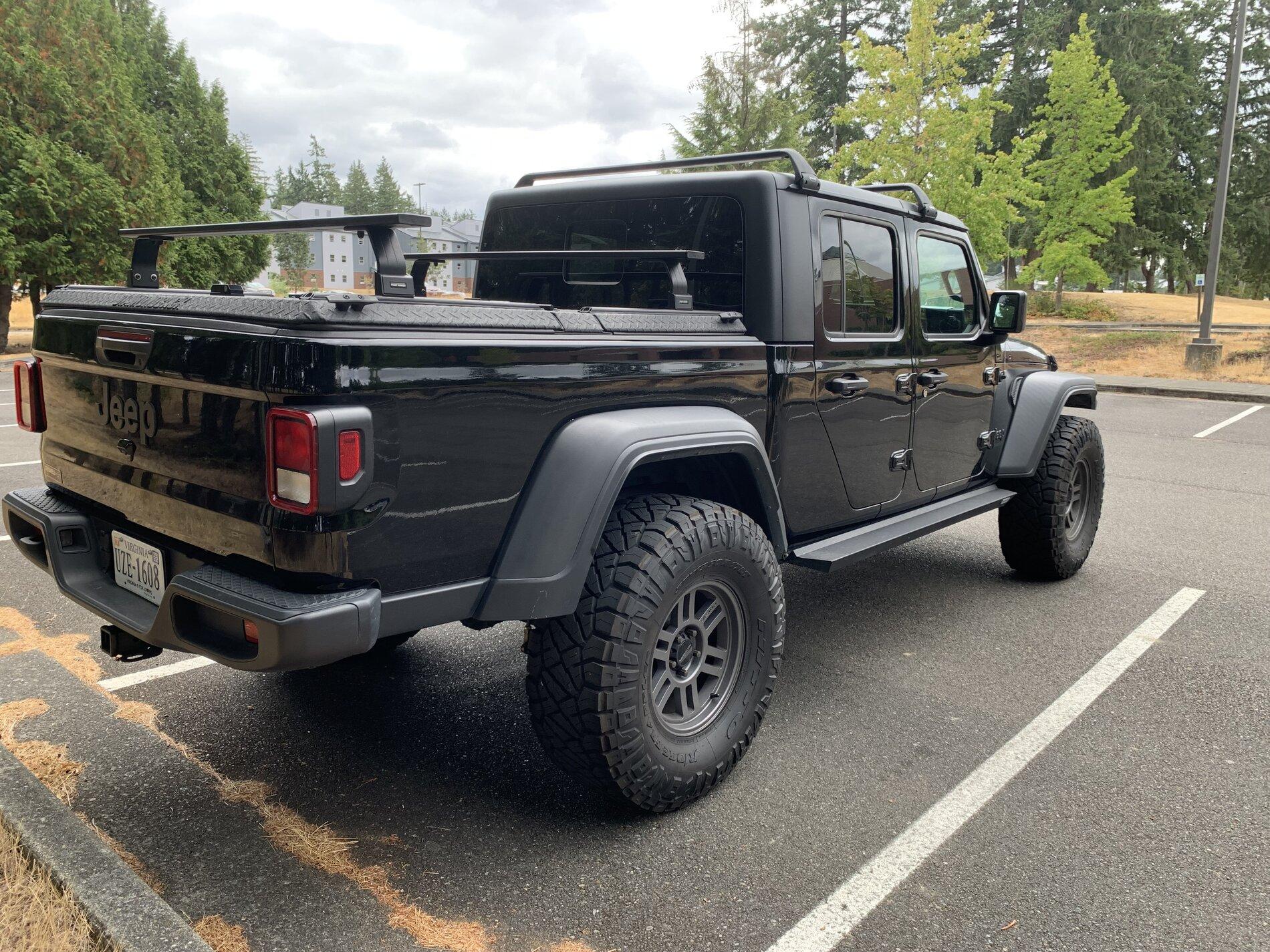 Jeep Gladiator 2020 Gladiator Sport S w/ MODS IMG_1128