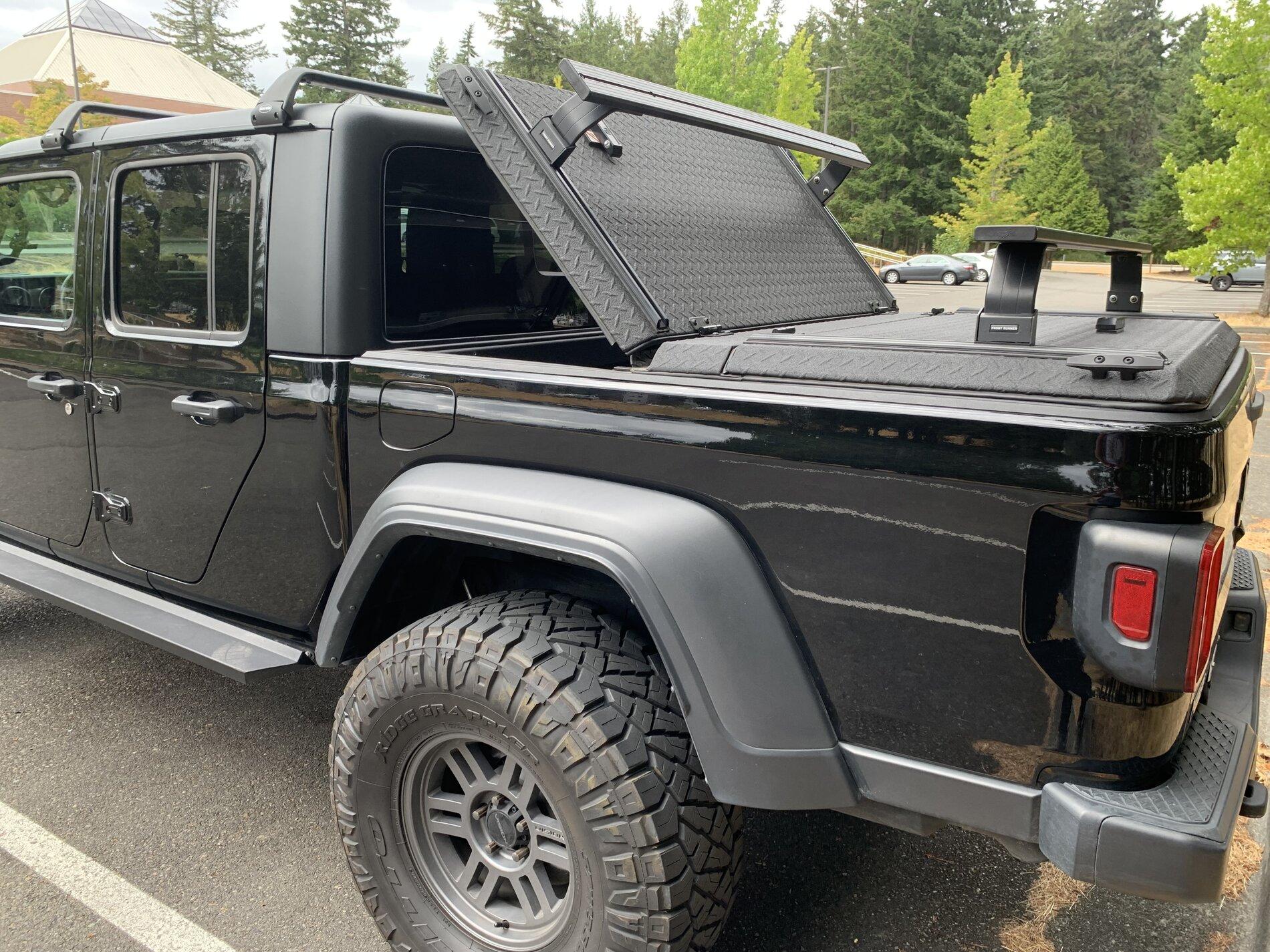 Jeep Gladiator 2020 Gladiator Sport S w/ MODS IMG_1139