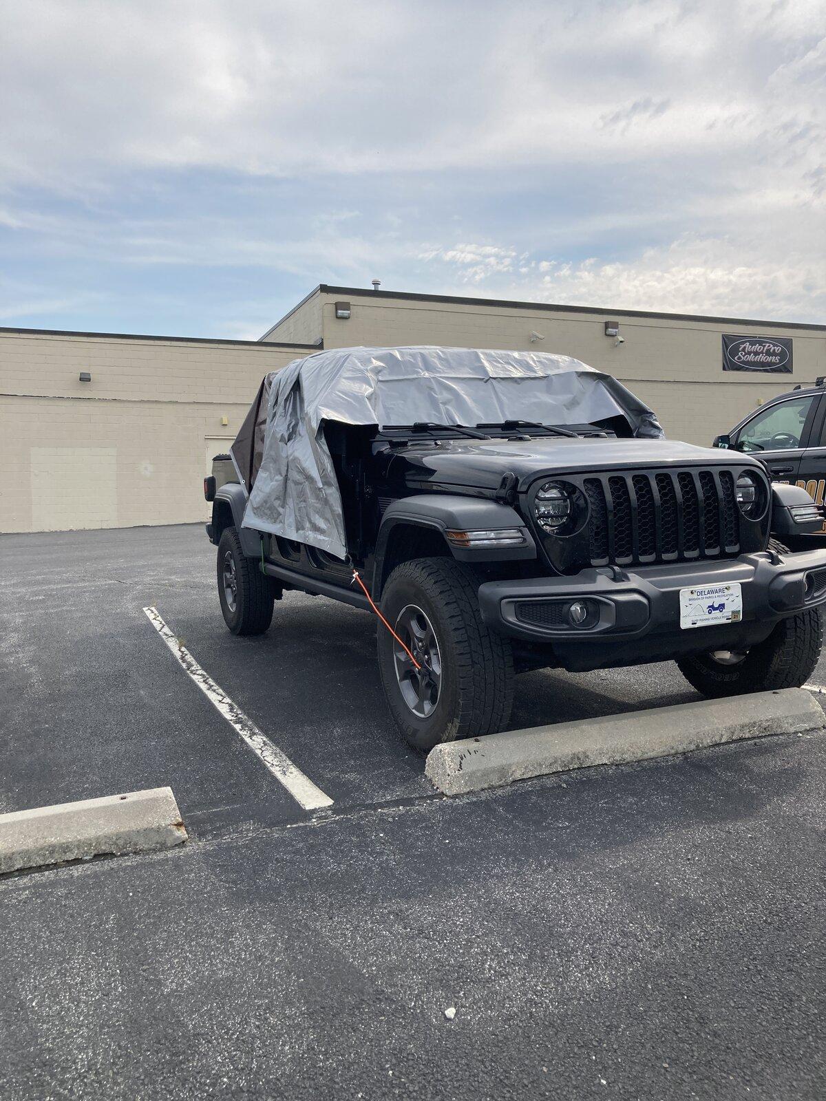 Jeep Gladiator Alternatives to Cab Covers 12668449-B7F7-4885-9DEF-B8138504322F